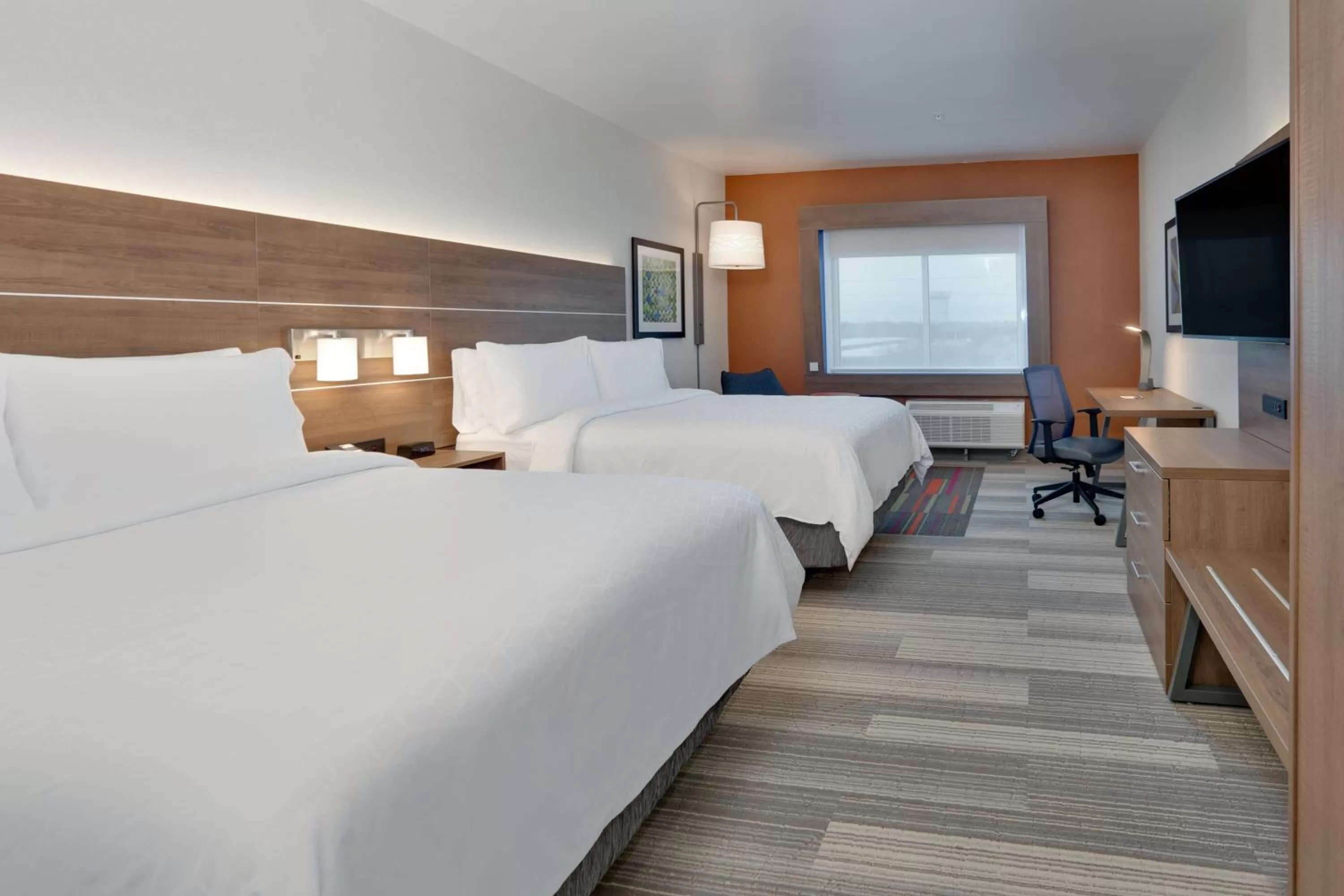 Photo of the whole room, Bed in Holiday Inn Express & Suites Plano East - Richardson by IHG