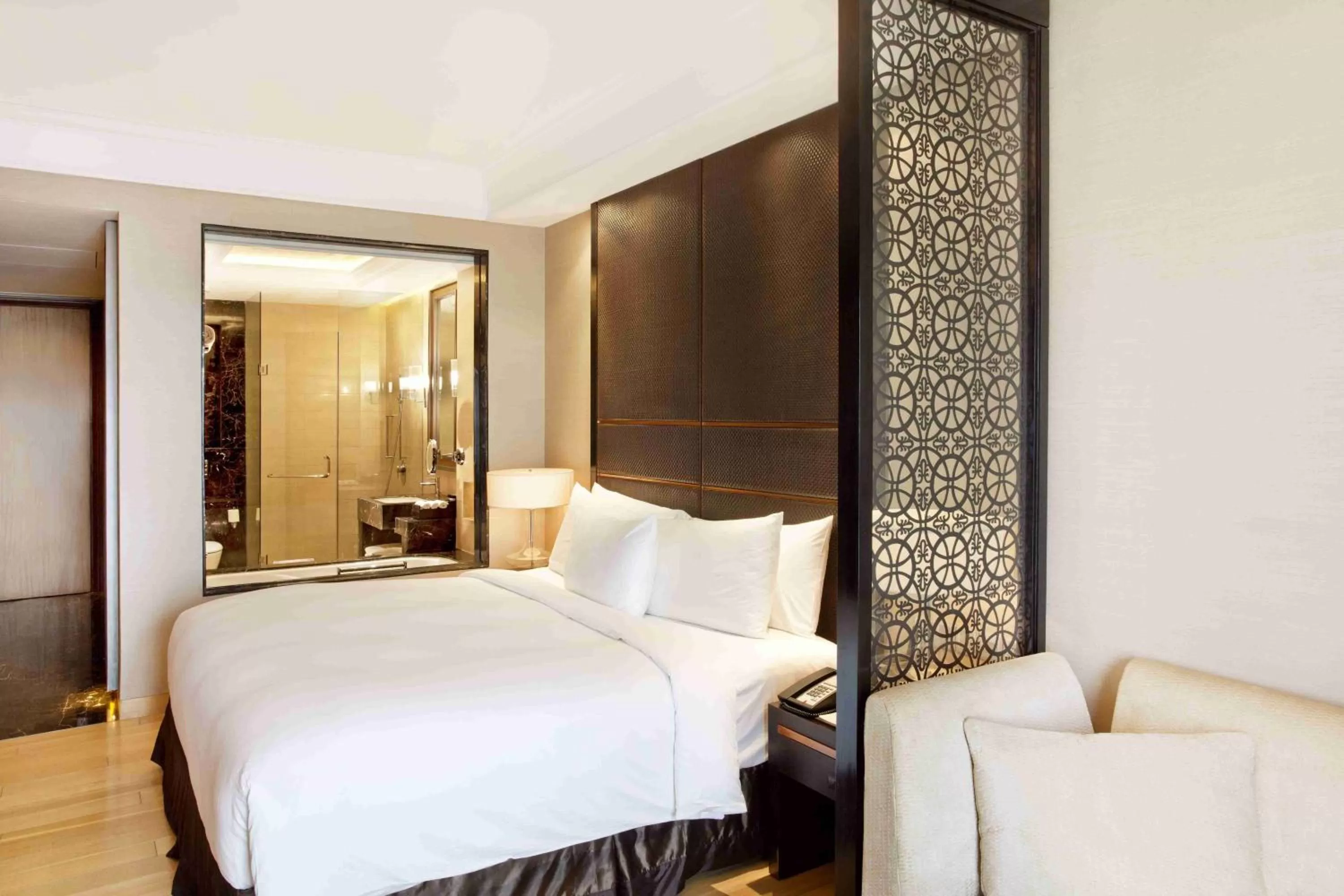Bed in Crowne Plaza New Delhi Mayur Vihar Noida by IHG