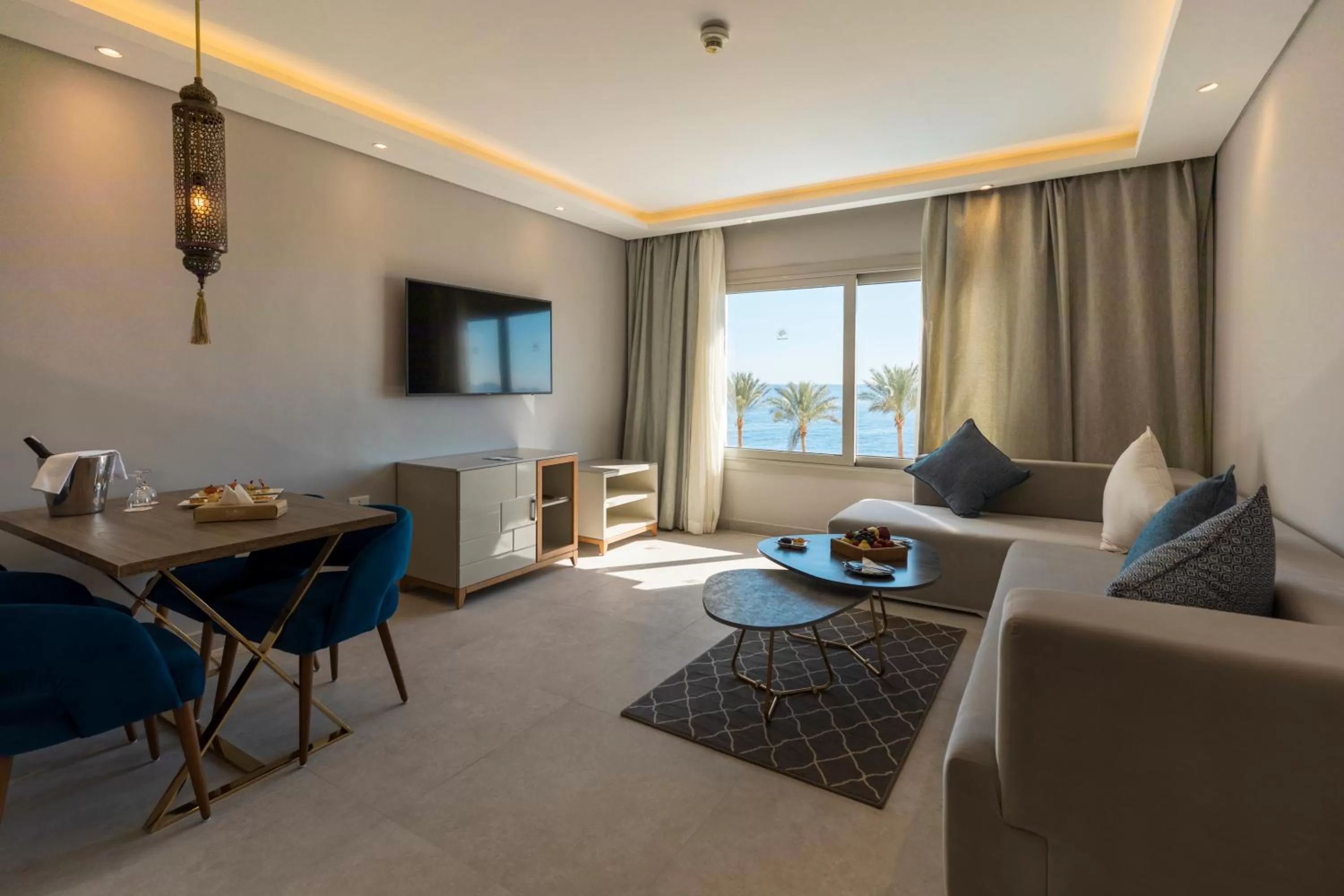 Seating area in Sunrise Diamond Beach Resort -Grand Select