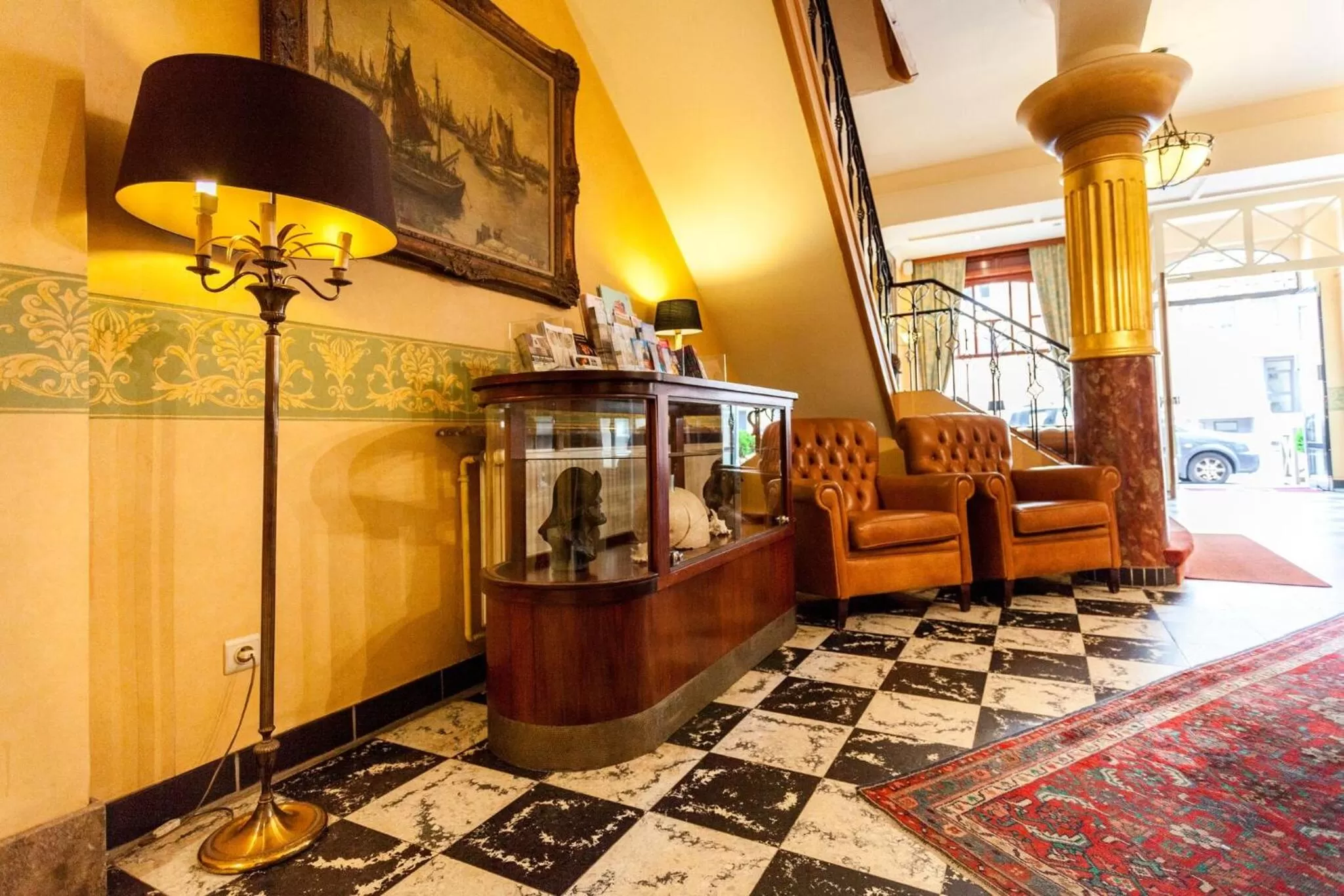 Lobby or reception in Avenue Hotel by F-Hotels