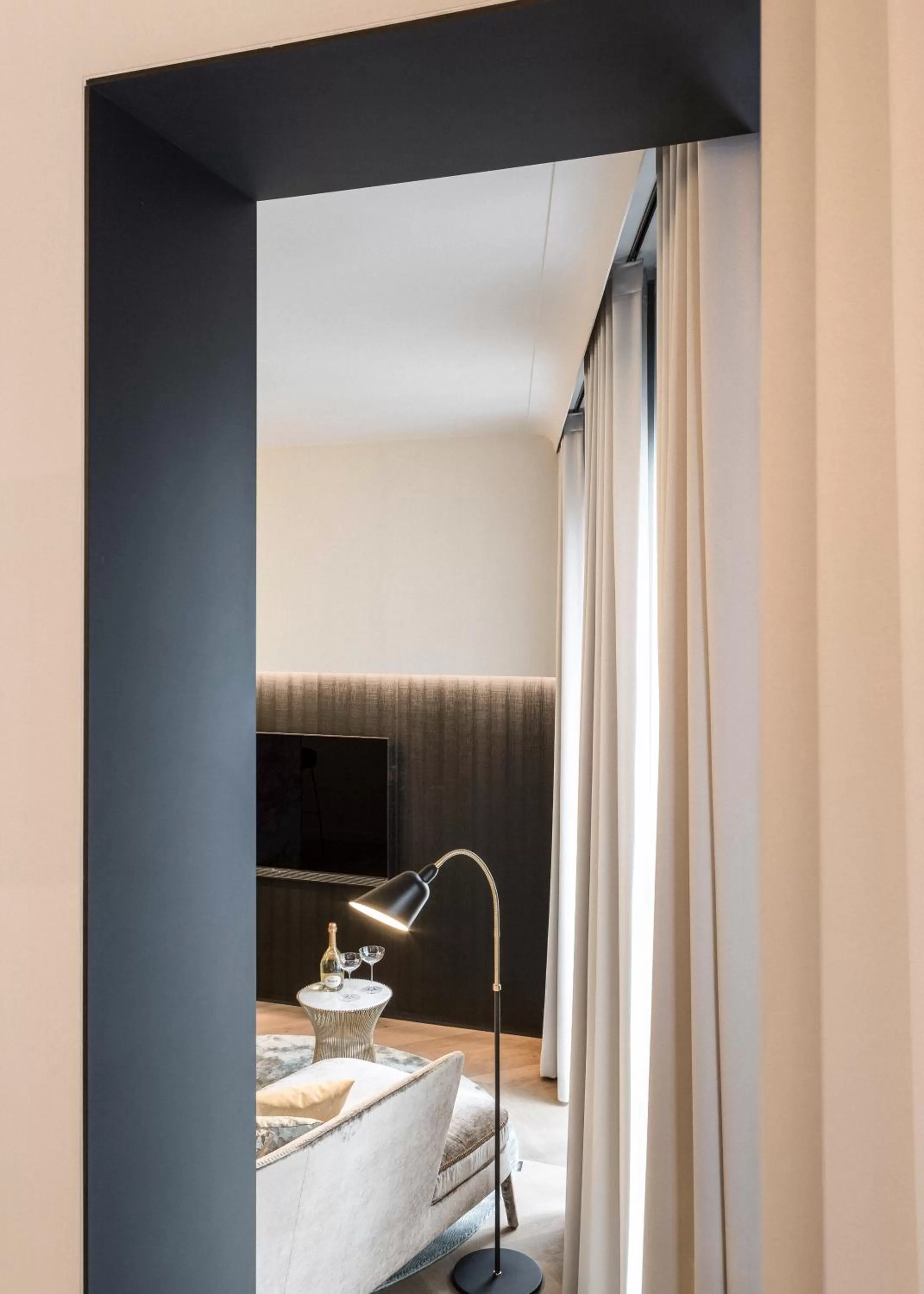 TV and multimedia, Bed in Gulde Schoen Luxury Studio-apartments