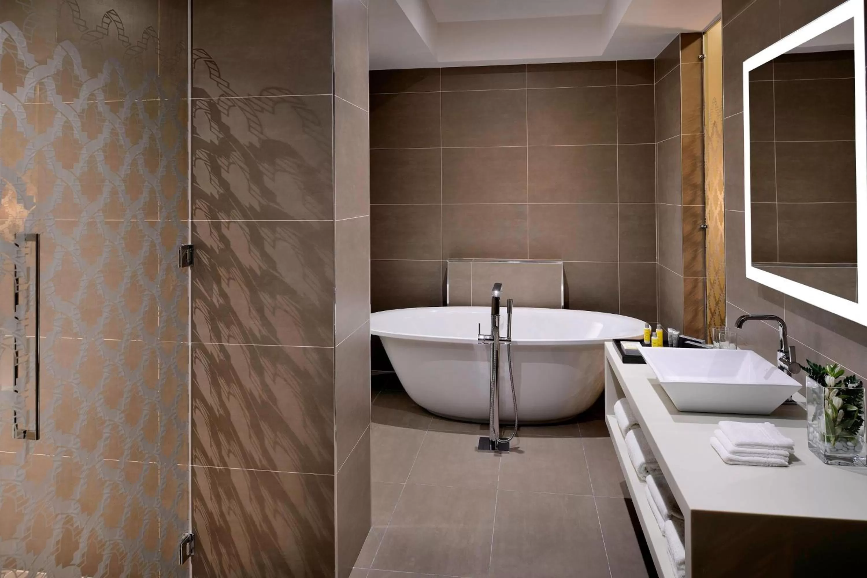 Bathroom in Constantine Marriott Hotel