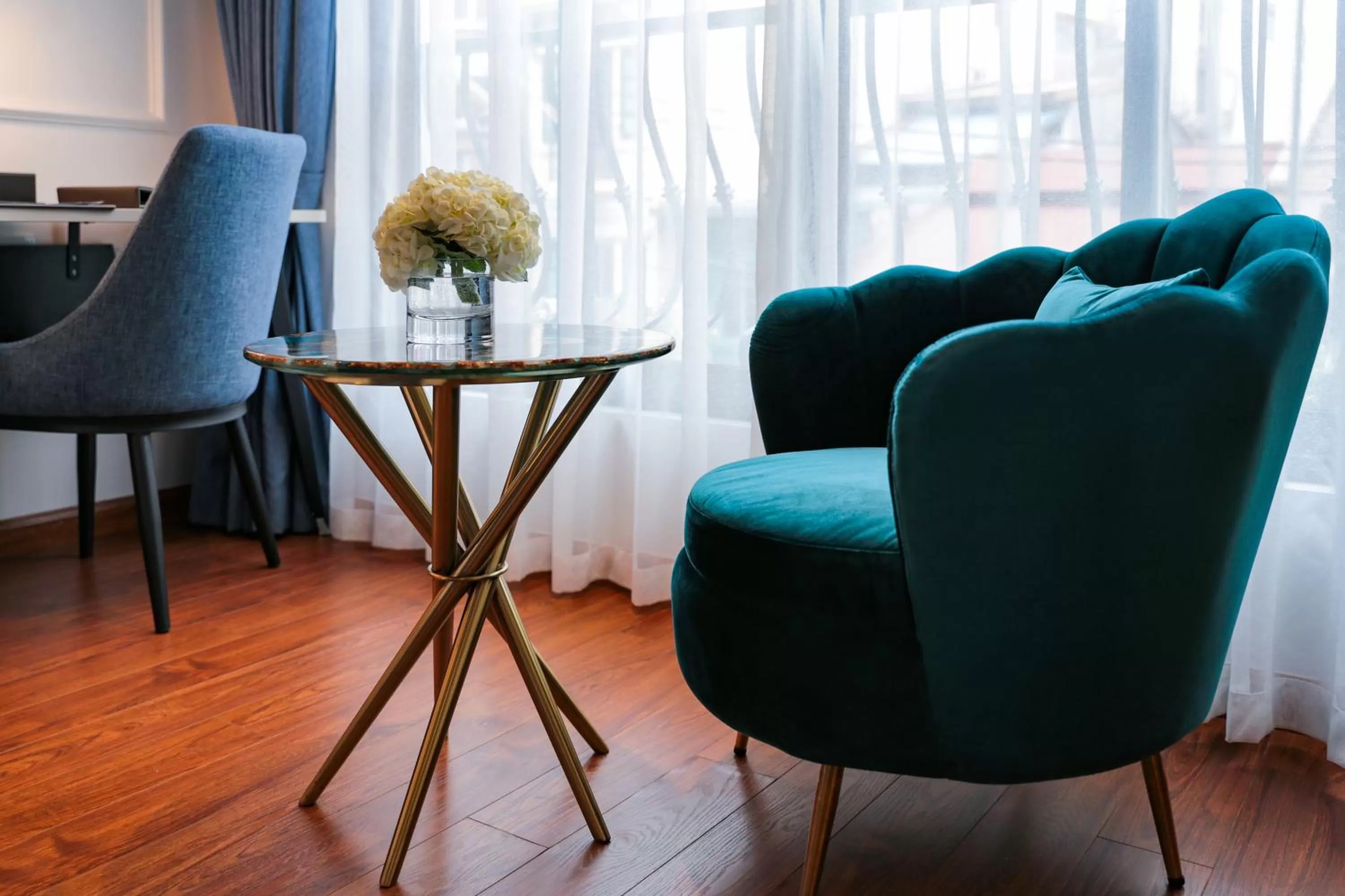Seating area in Hanoi Fiesta Central Hotel and Spa