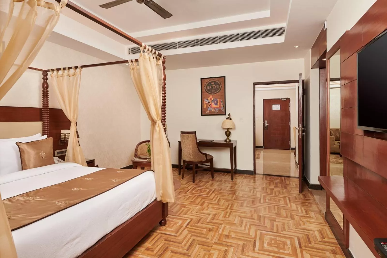 Photo of the whole room, Bed in LP Vilas