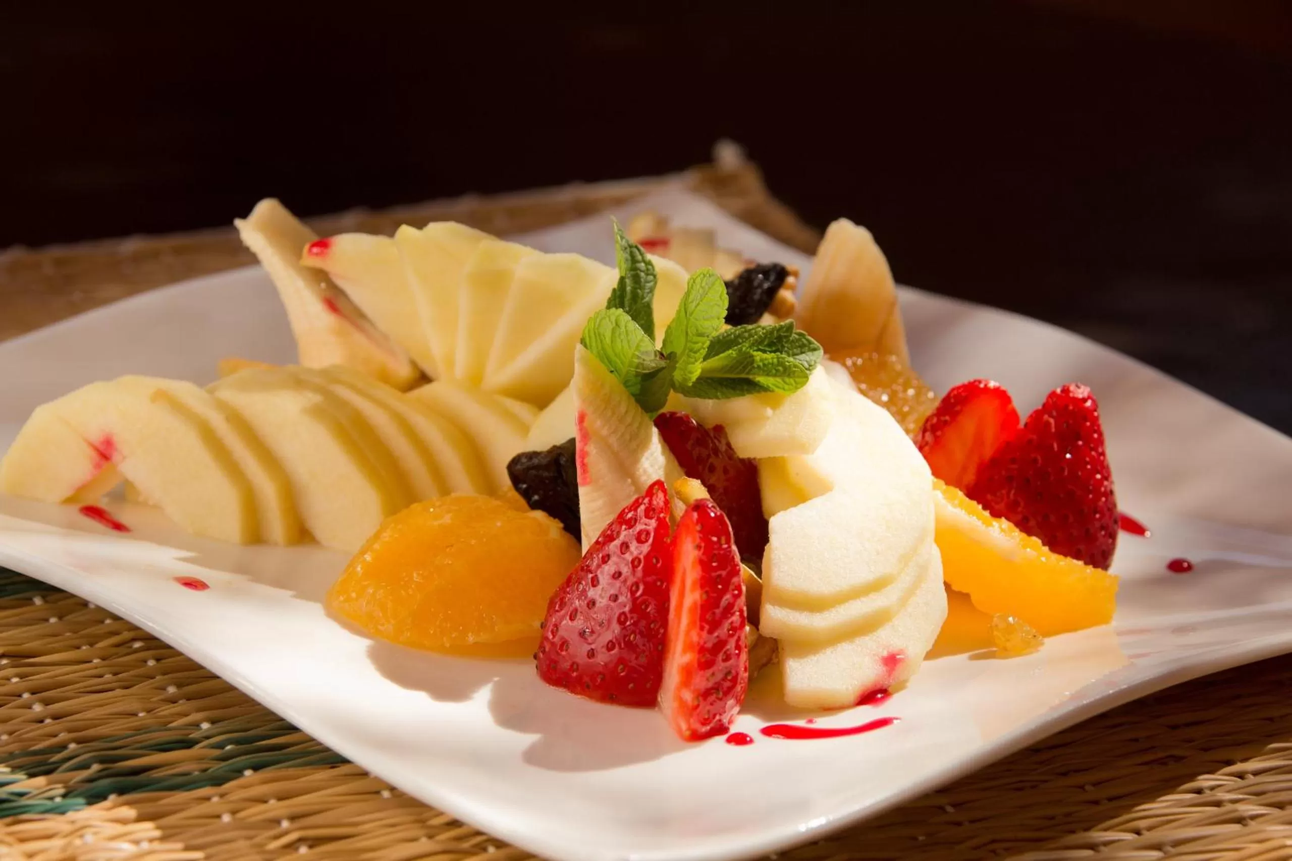 Restaurant/places to eat in Oasis lodges