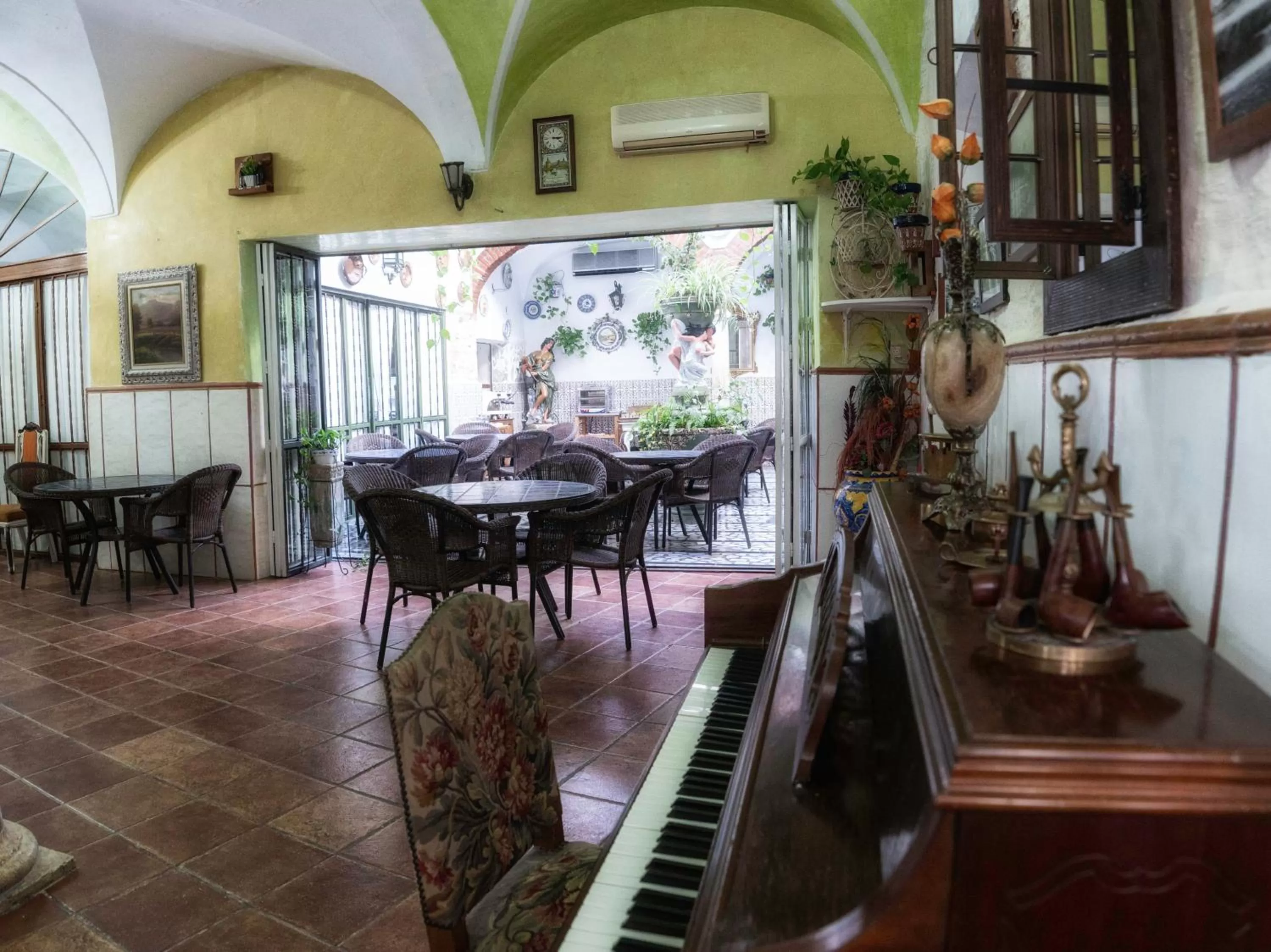 Property building in Hotel Las Palmeras by Vivere Stays