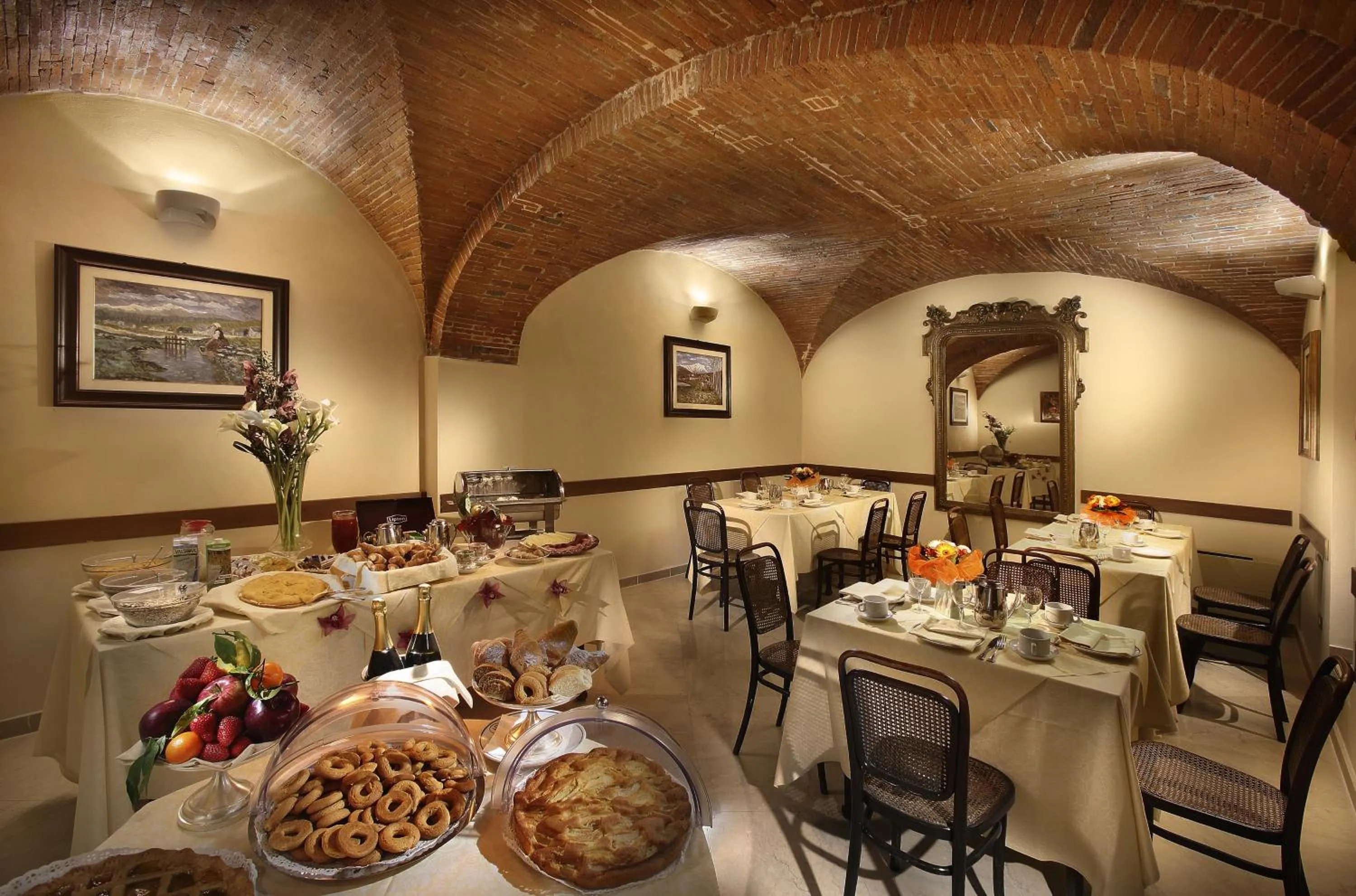 Restaurant/places to eat in Grand Hotel Plaza & Locanda Maggiore
