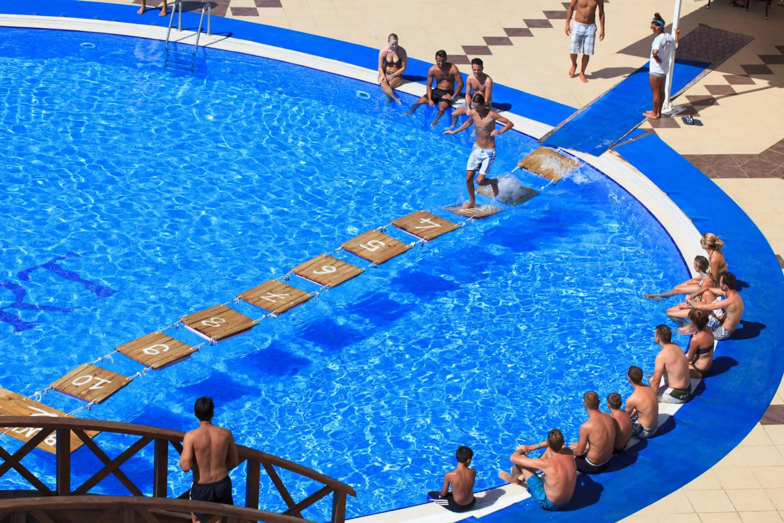 Swimming pool in Diamond Hill Resort Hotel