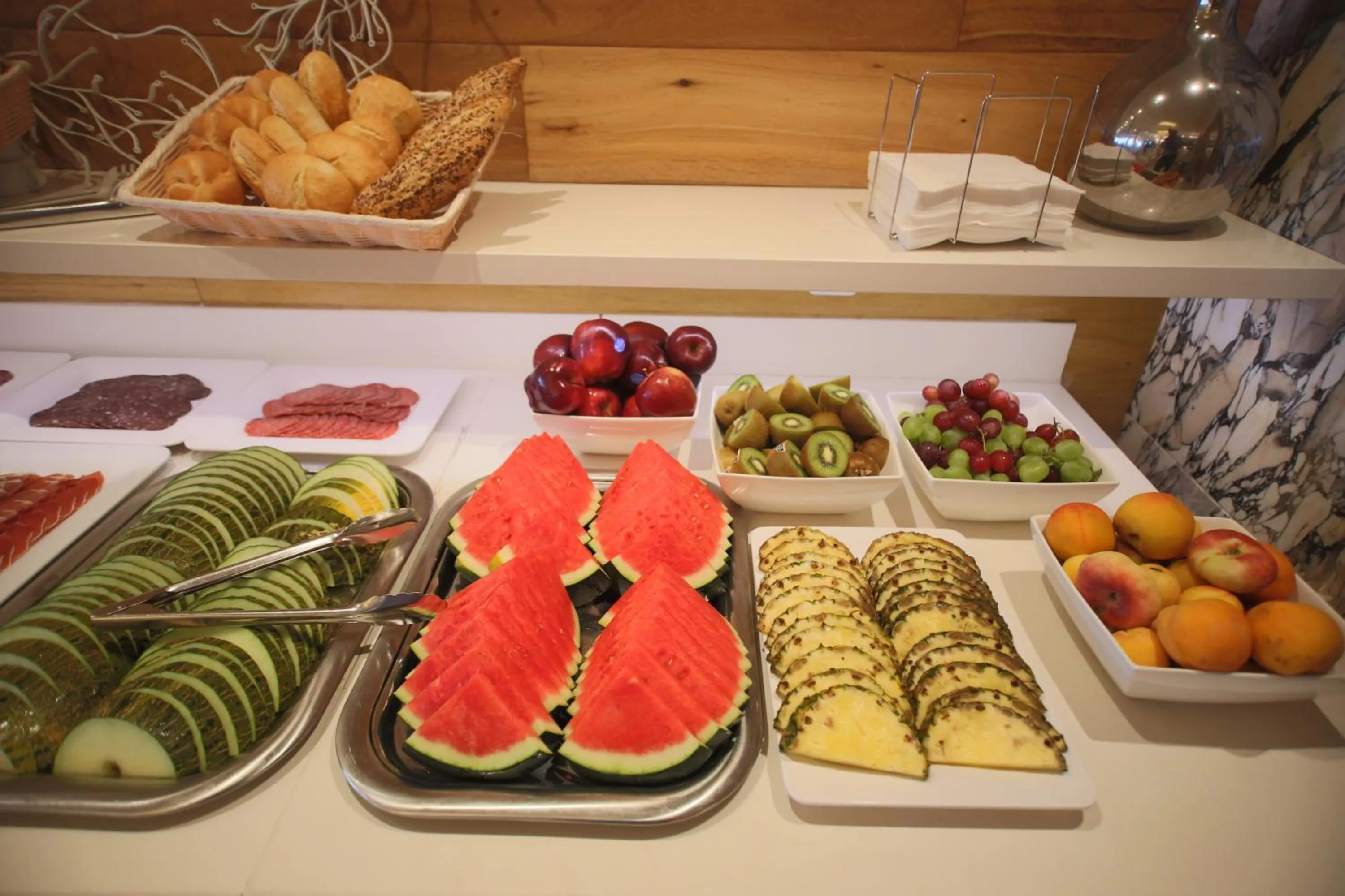 Restaurant/places to eat in Canyelles Platja