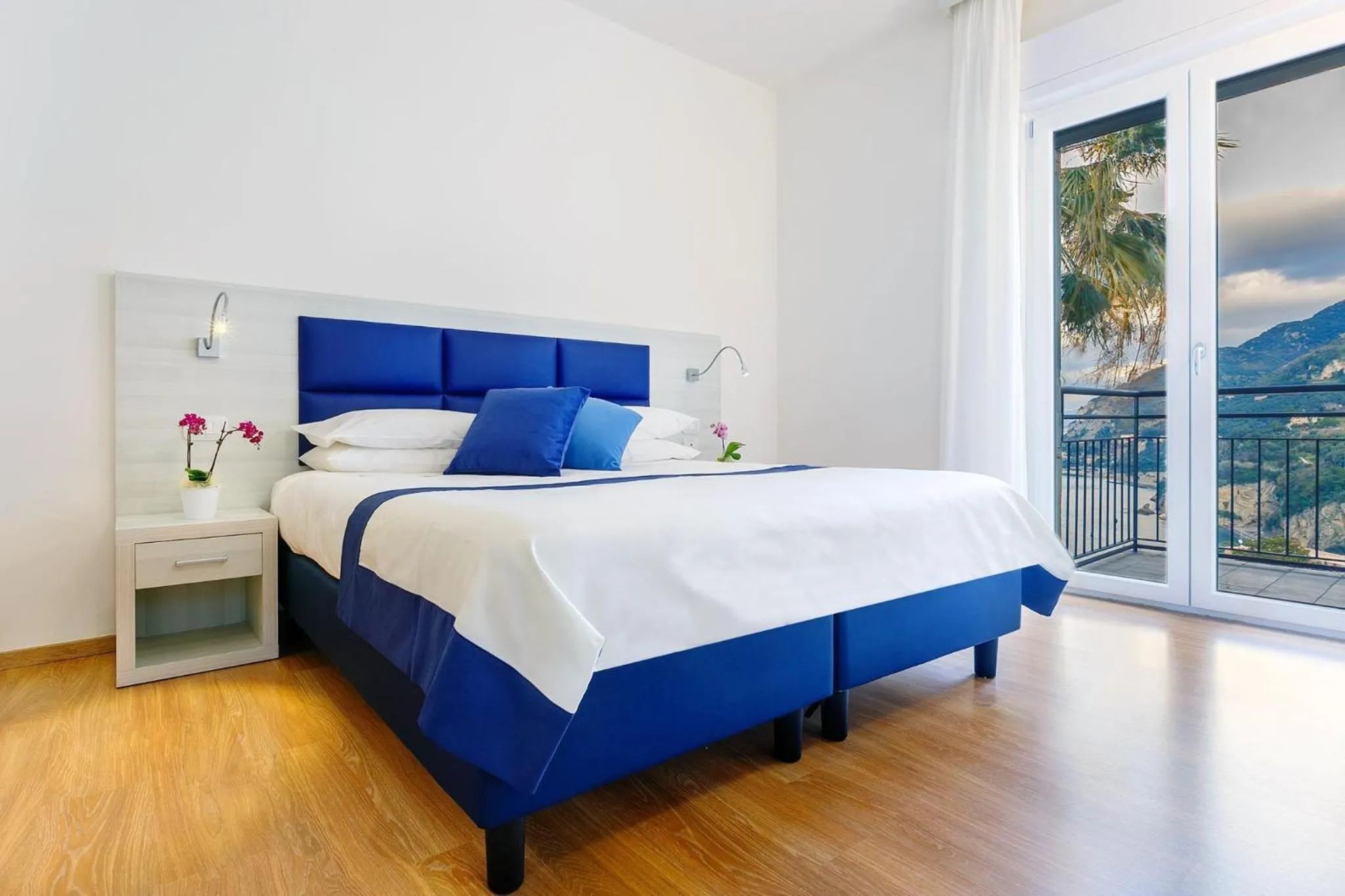 Bedroom, Bed in Aequa Hotel