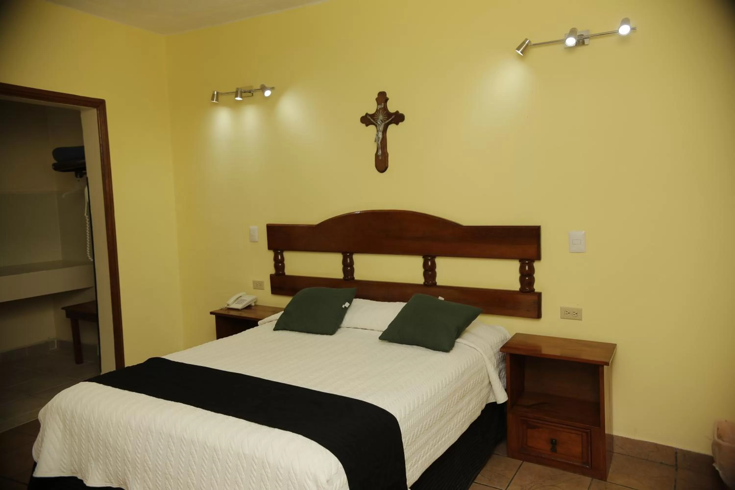 Bed in Hotel Posada Santa Fe Sabinas