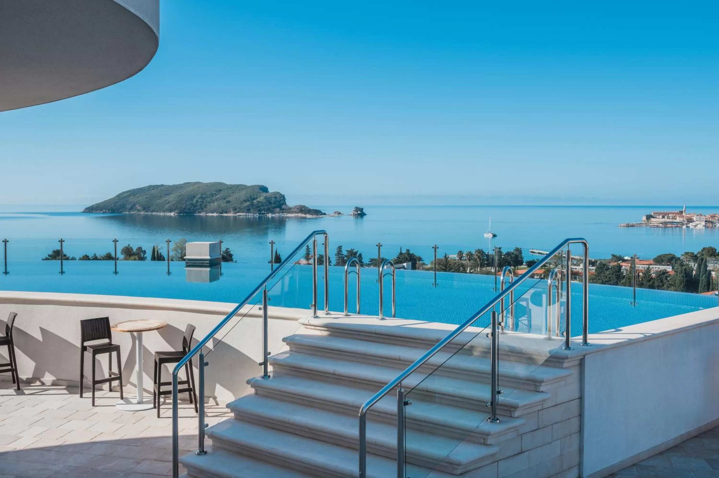 Swimming pool in Iberostar Waves Slavija