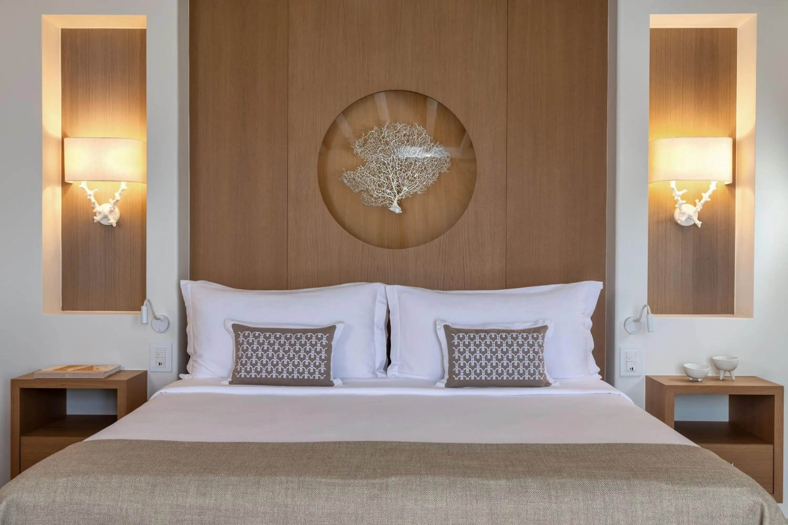 Bedroom, Bed in Santa Marina, A Luxury Collection Resort, Mykonos