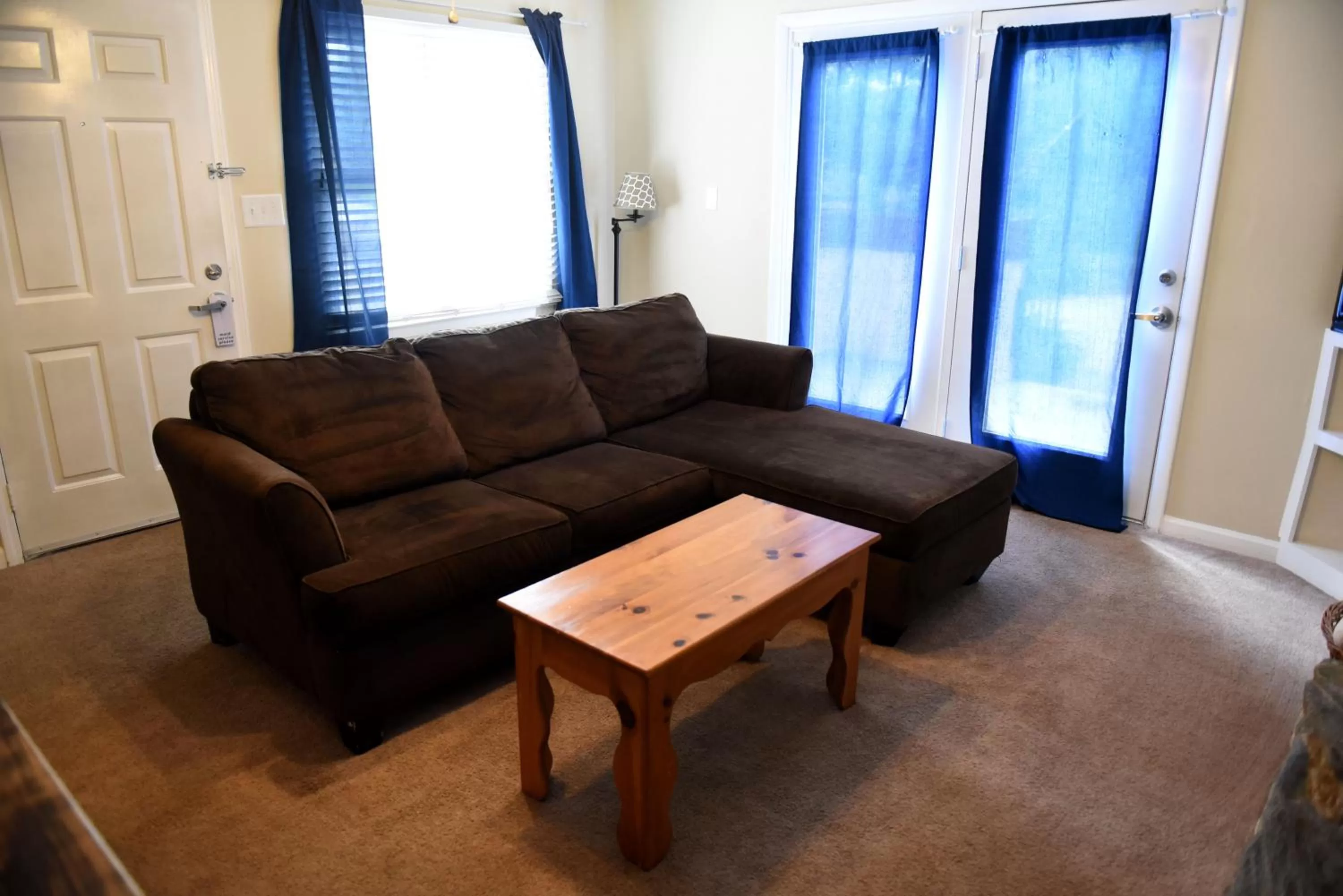 Living room in Heidi Motel - Helen