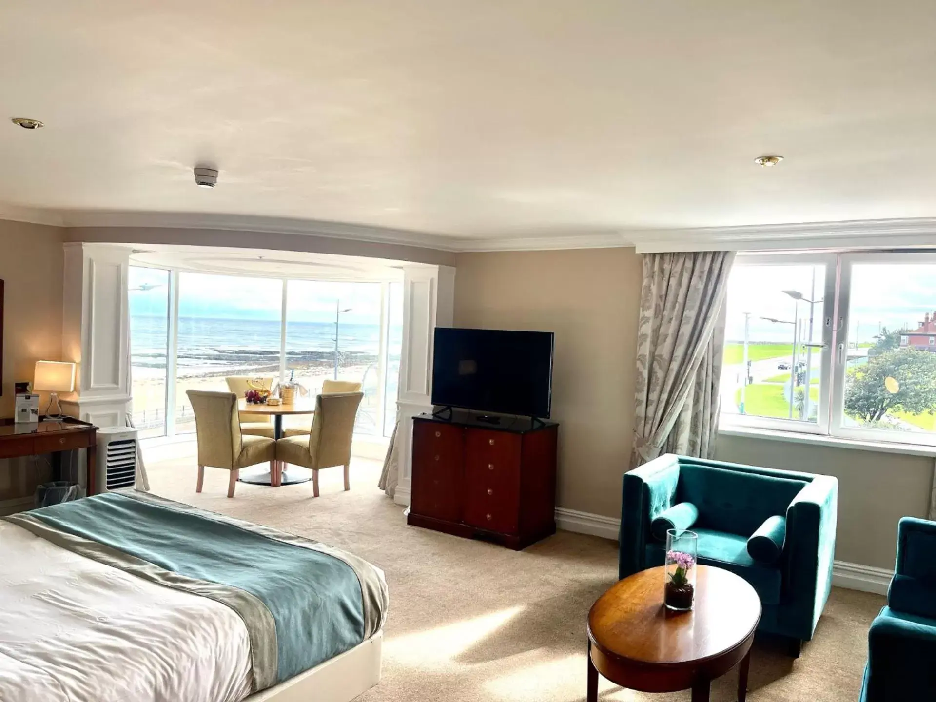 Junior Suite in Grand Hotel Sunderland Junior Suite in Grand Hotel Sunderland