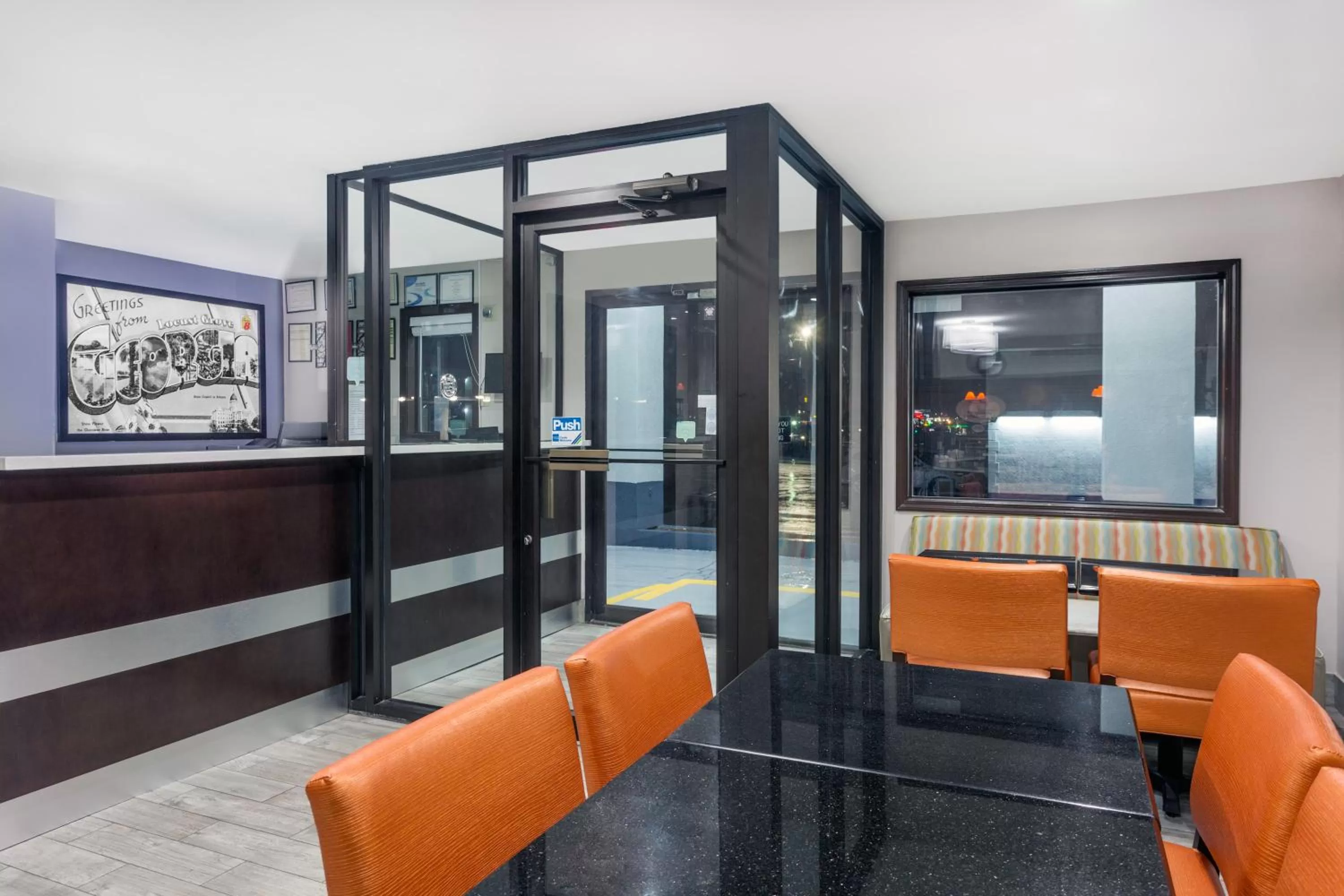 Lobby or reception in Super 8 by Wyndham Locust Grove