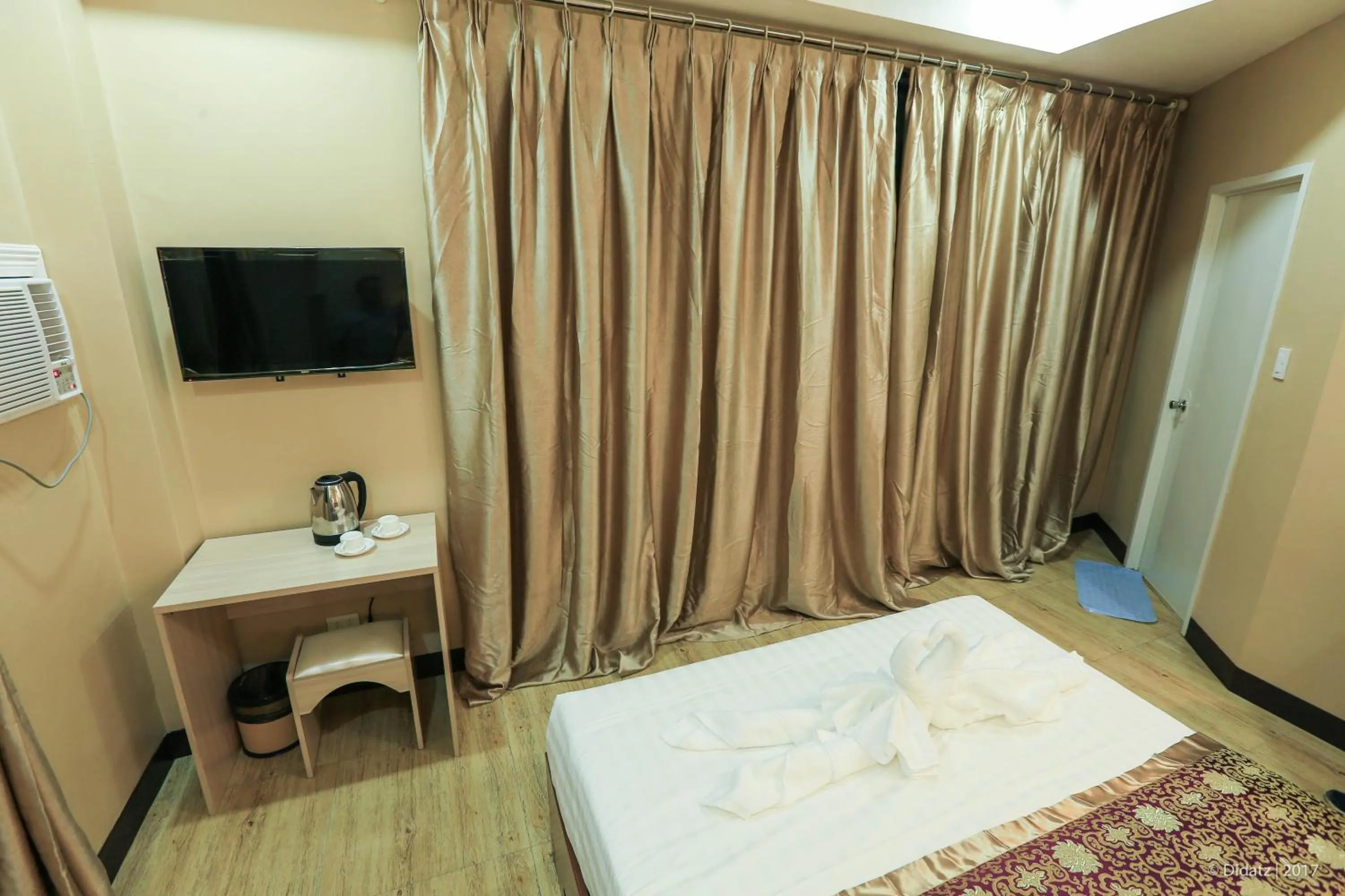 Bed in Southview Hotel