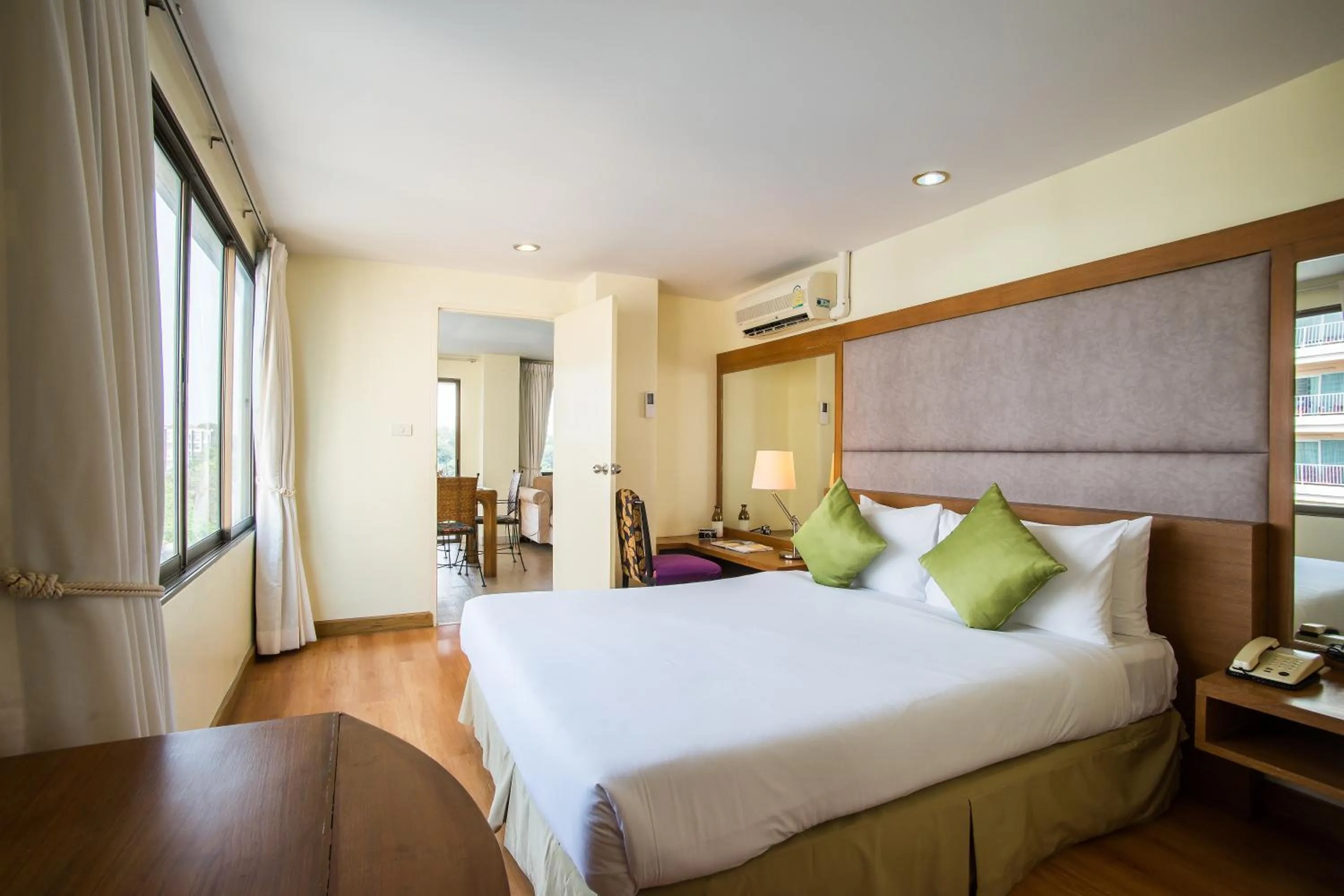 Bedroom, Bed in Bella Villa Metro