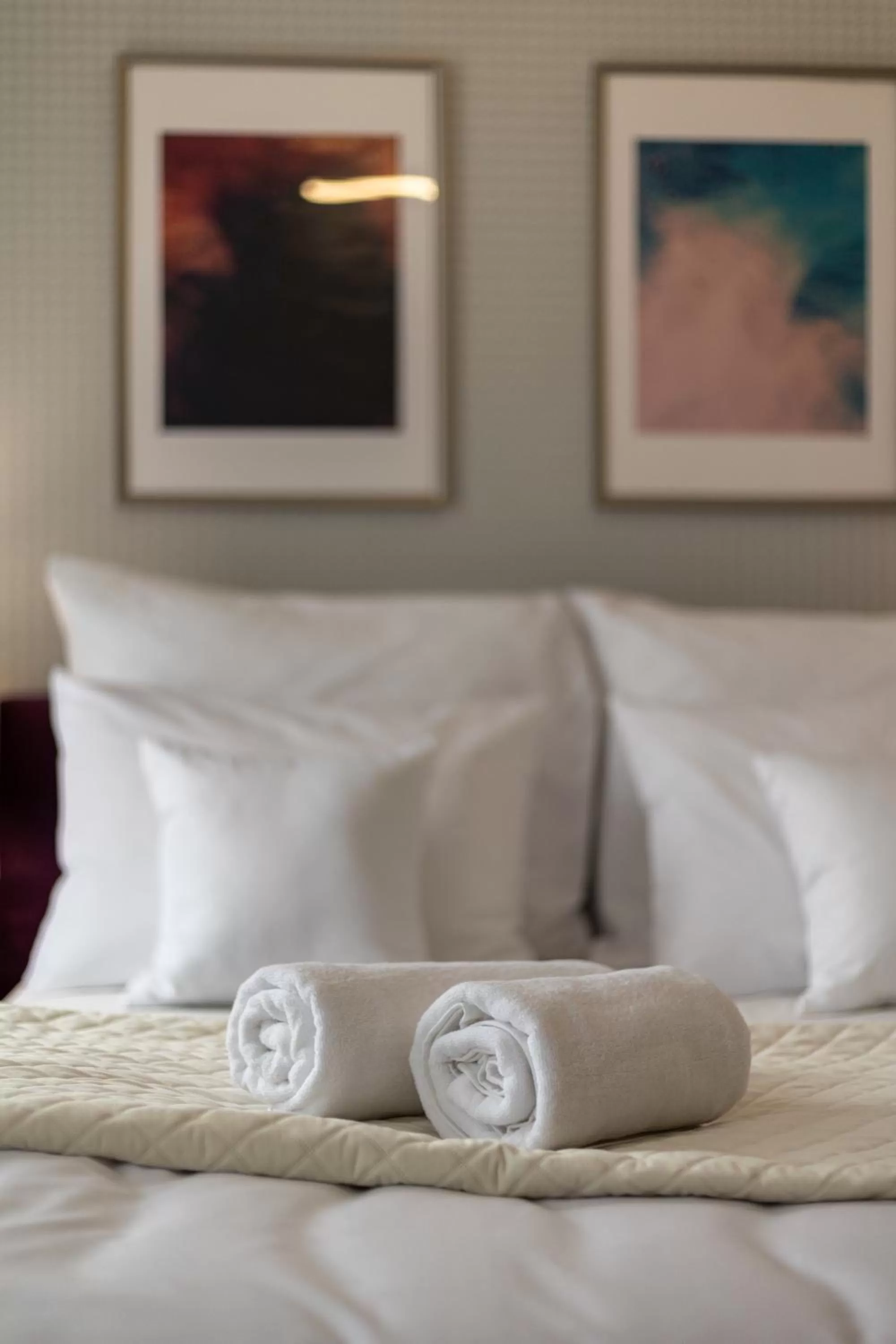 Bed in Hotel Sofia by The Railway Station Wroclaw