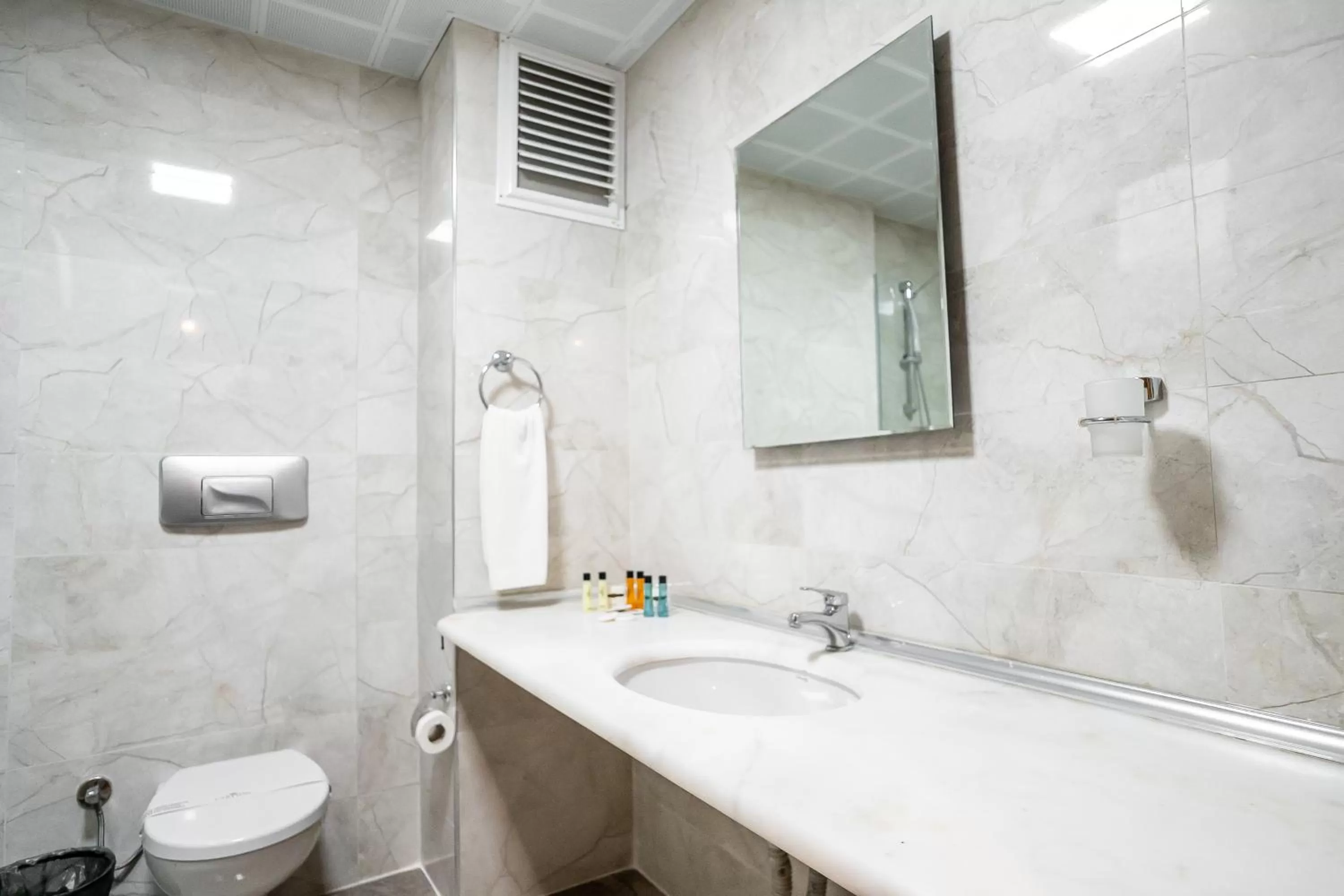 Bathroom in Sveo İstanbul Hotel