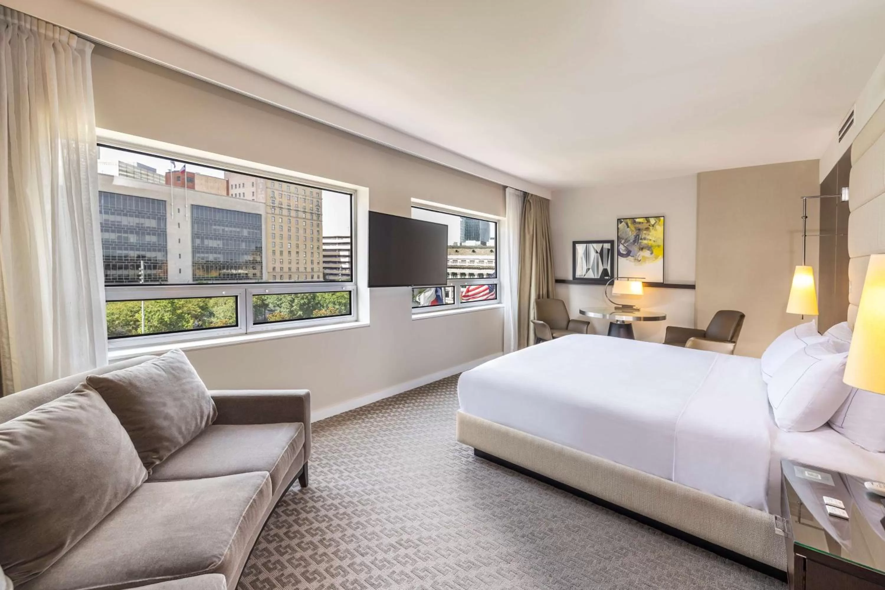 Living room, Bed in The Statler Dallas, Curio Collection By Hilton