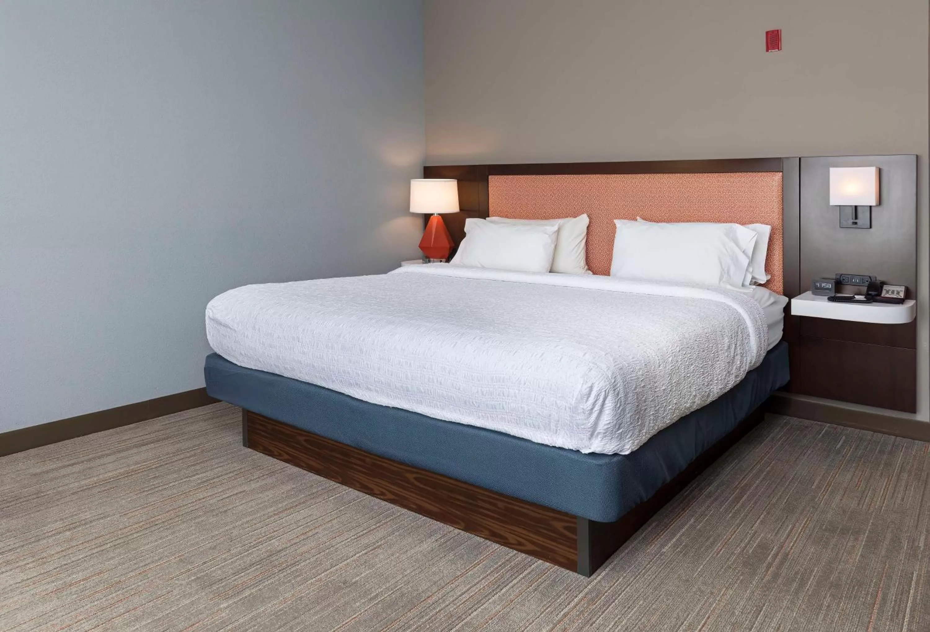 Bed in Hampton Inn Greenville