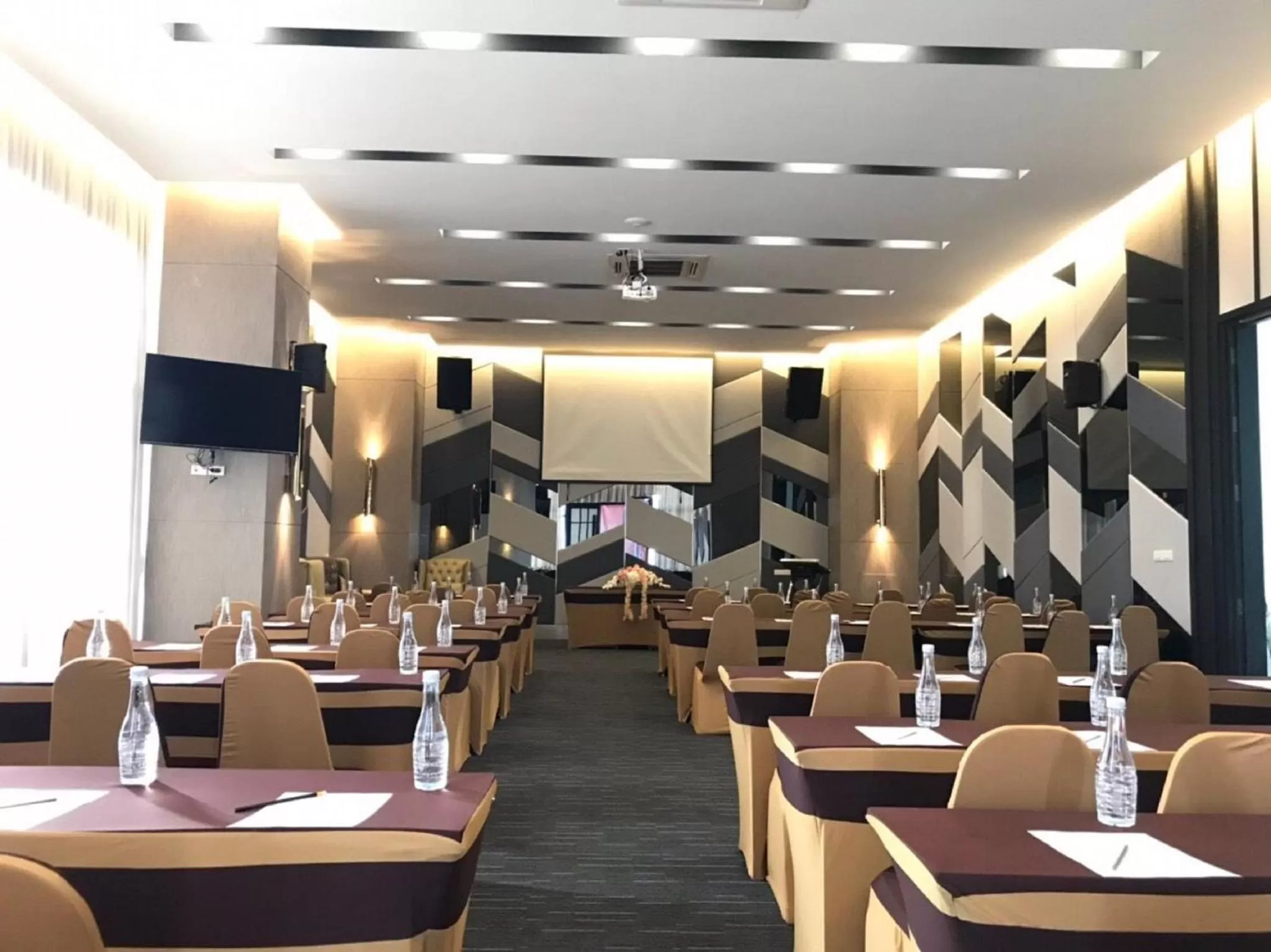 Banquet/Function facilities, Restaurant/Places to Eat in The Riche Boutique SHA Plus