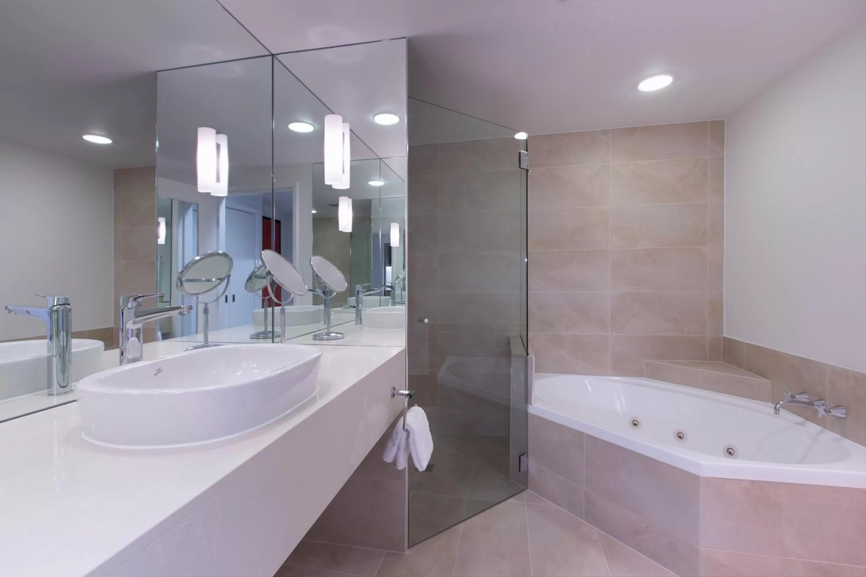 Bathroom in Sofitel Noosa Pacific Resort