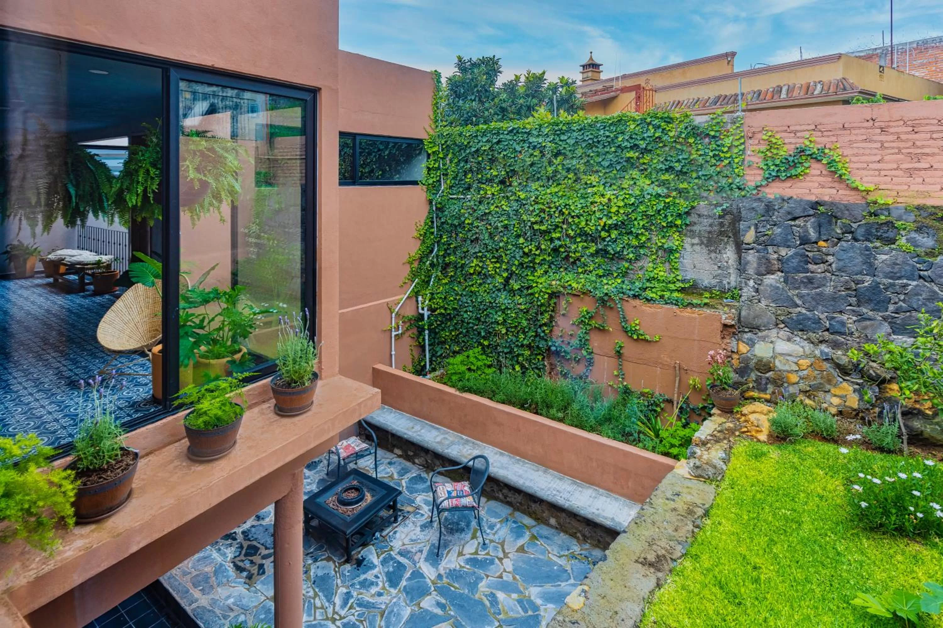 Patio in Casa Lavanda Hotel Boutique