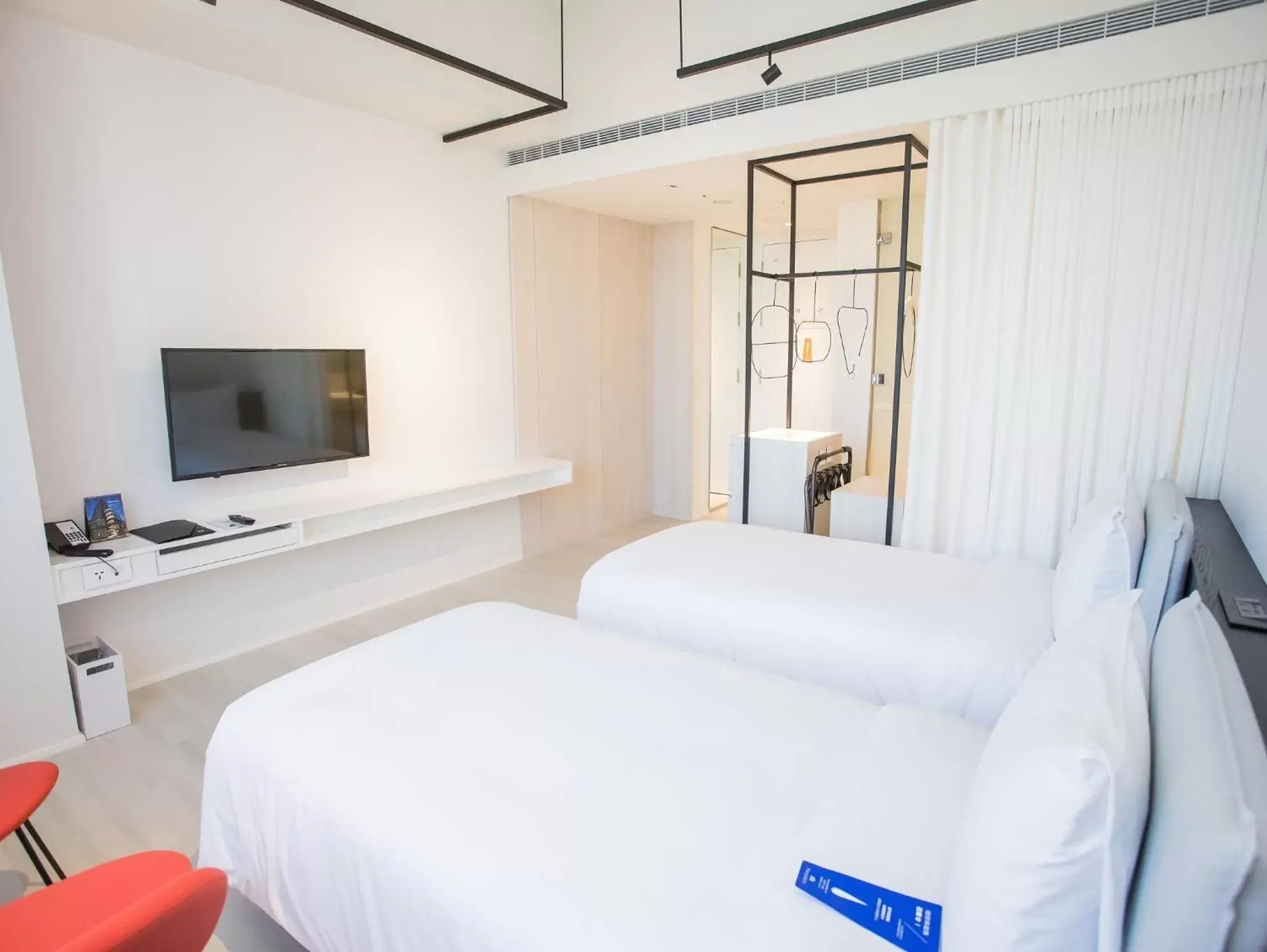 Twin Room with Private Bathroom in The Place Taichung Twin Room with Private Bathroom in The Place Taichung