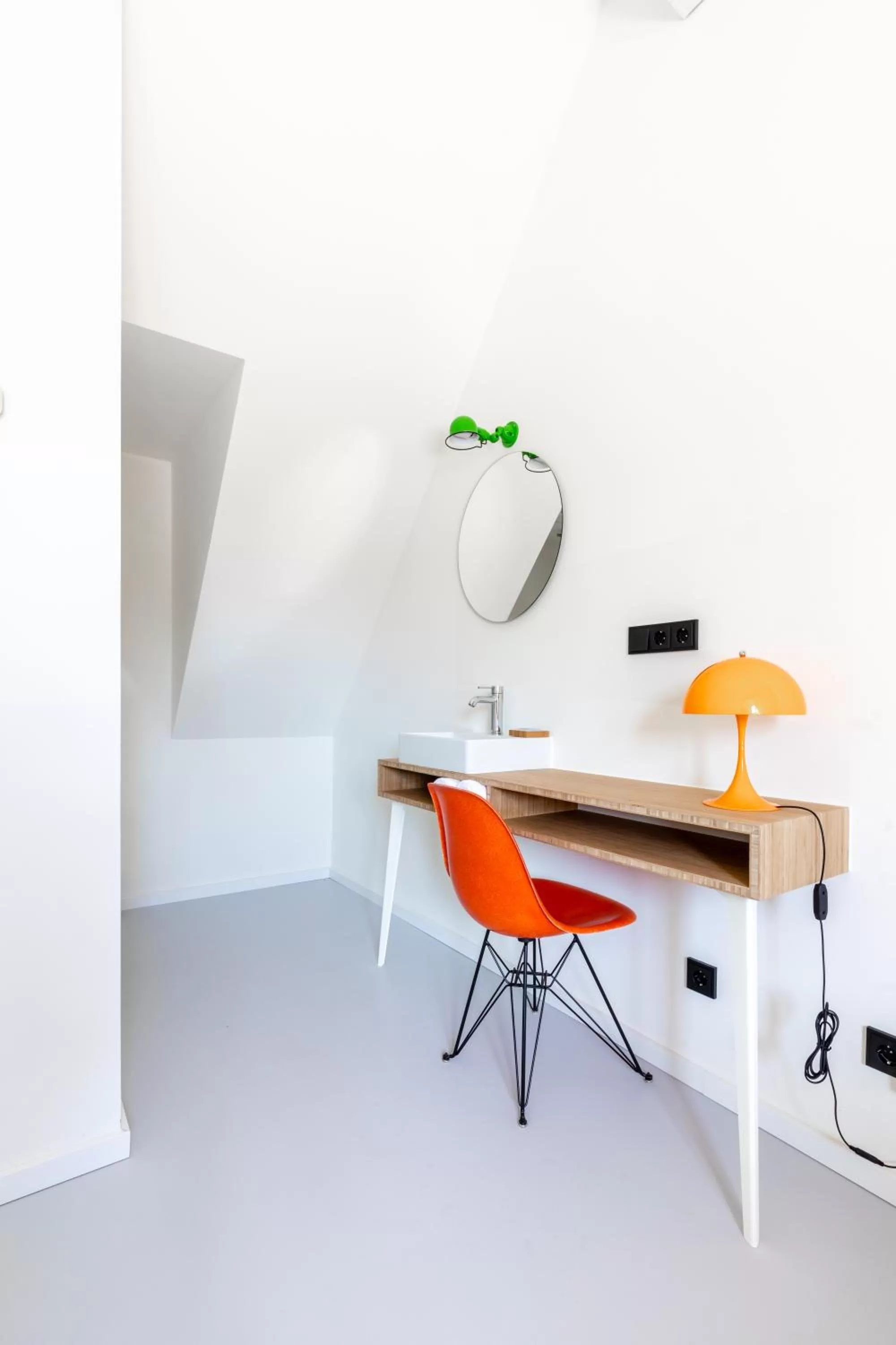 Bedroom in the bellhop