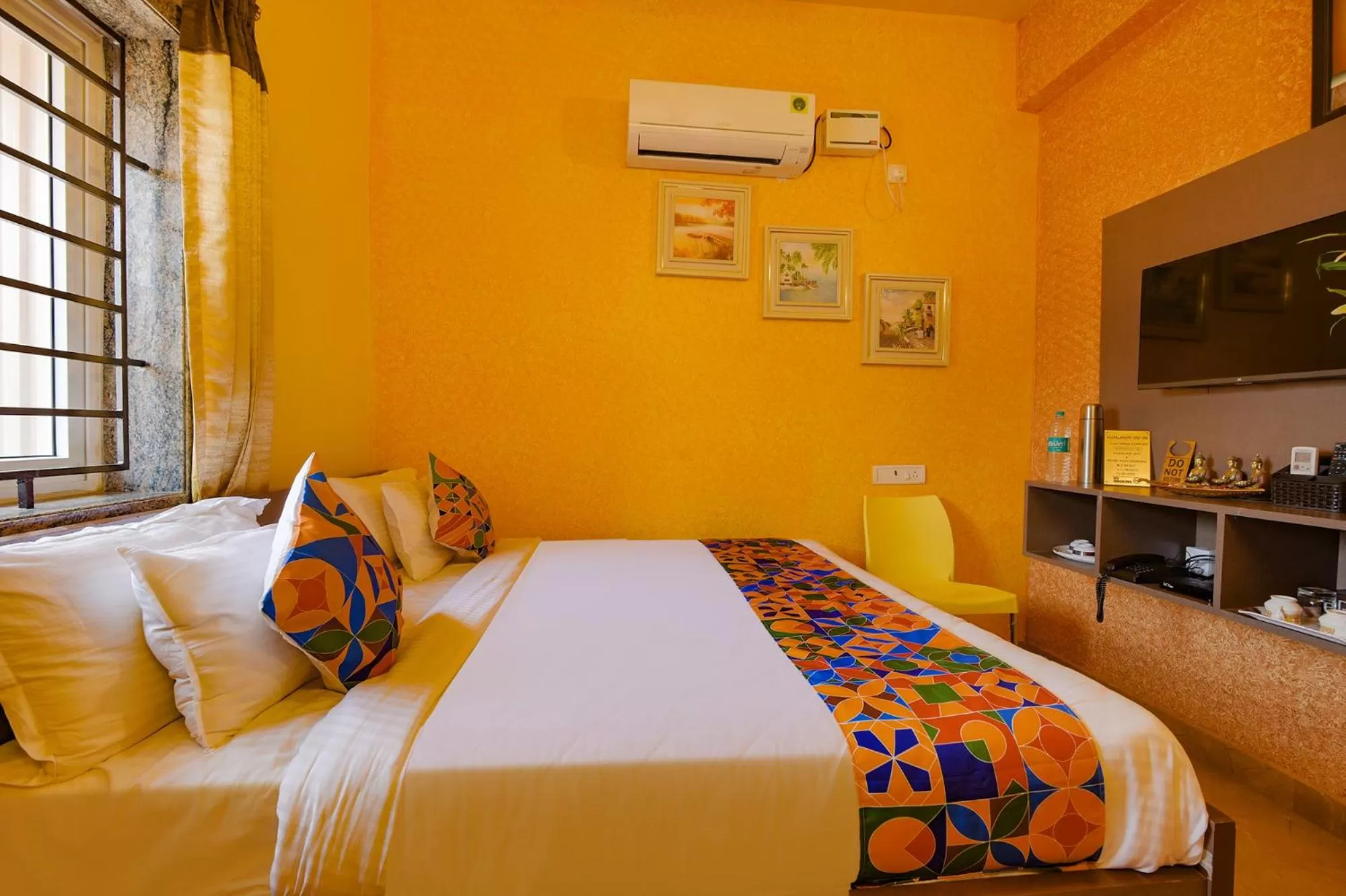 Bed in FabHotel Vijaylakshmi Stay Inn