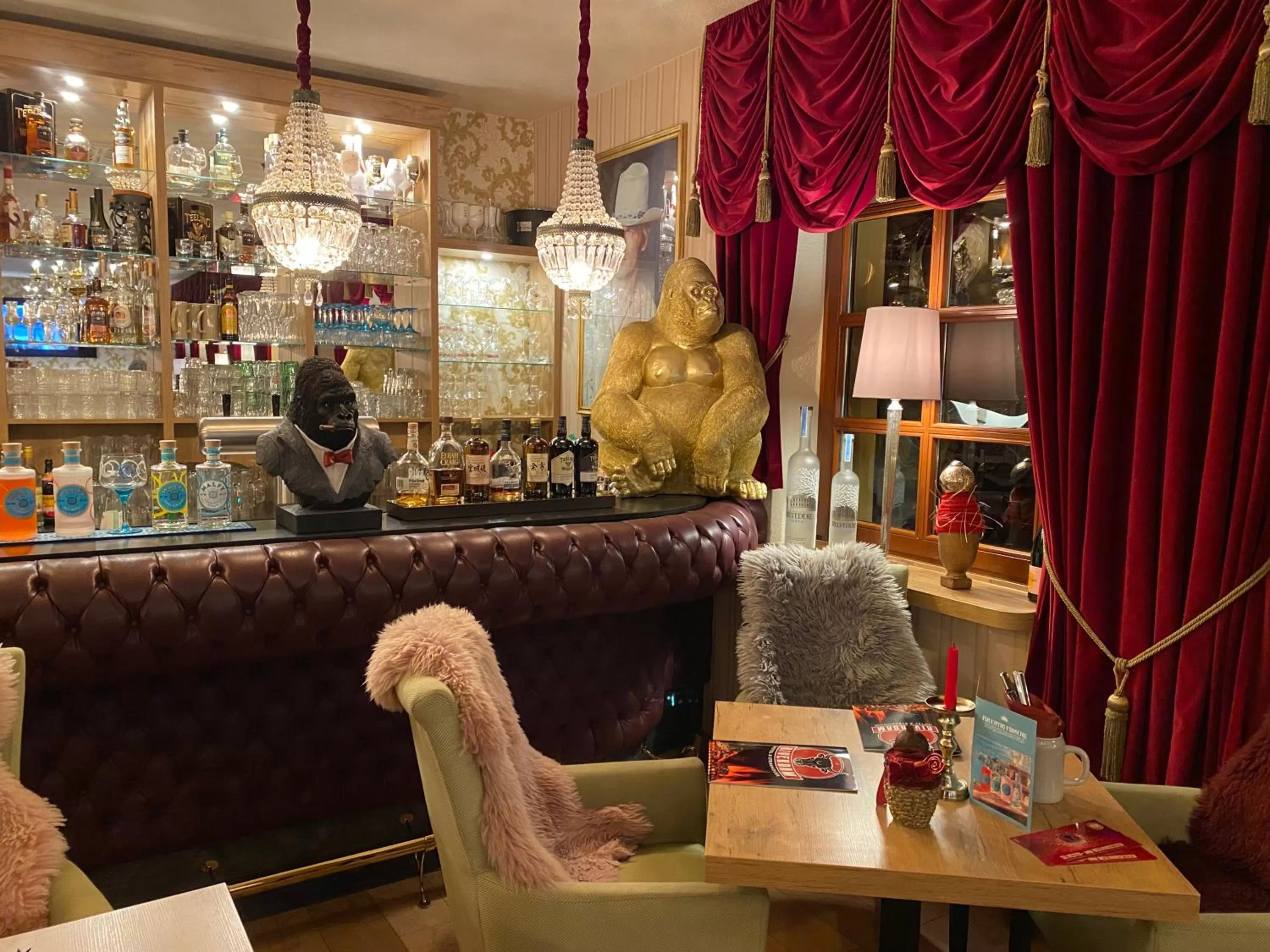 Restaurant/places to eat in Riverdam Boutique Hotel