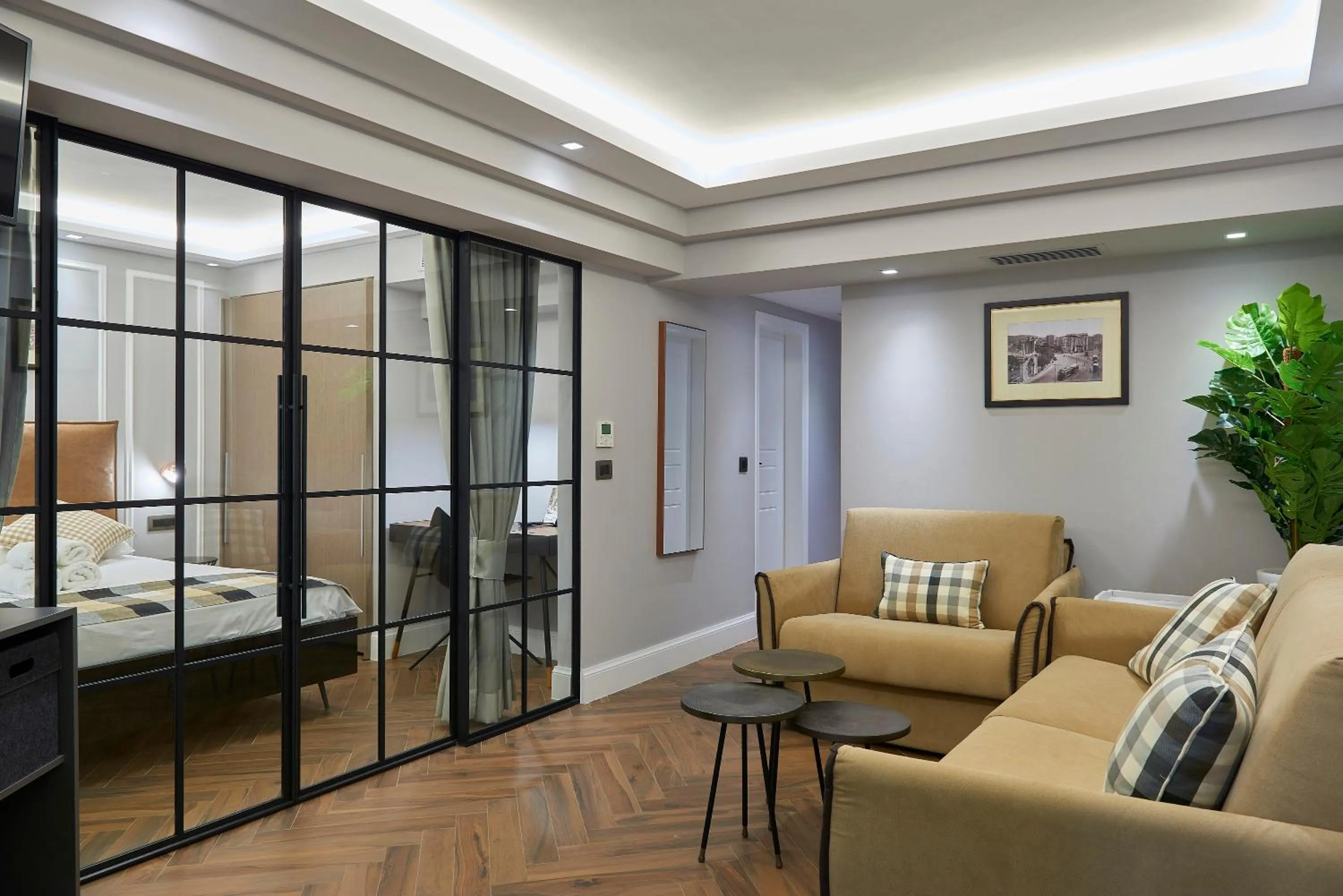 Off site in Marble House