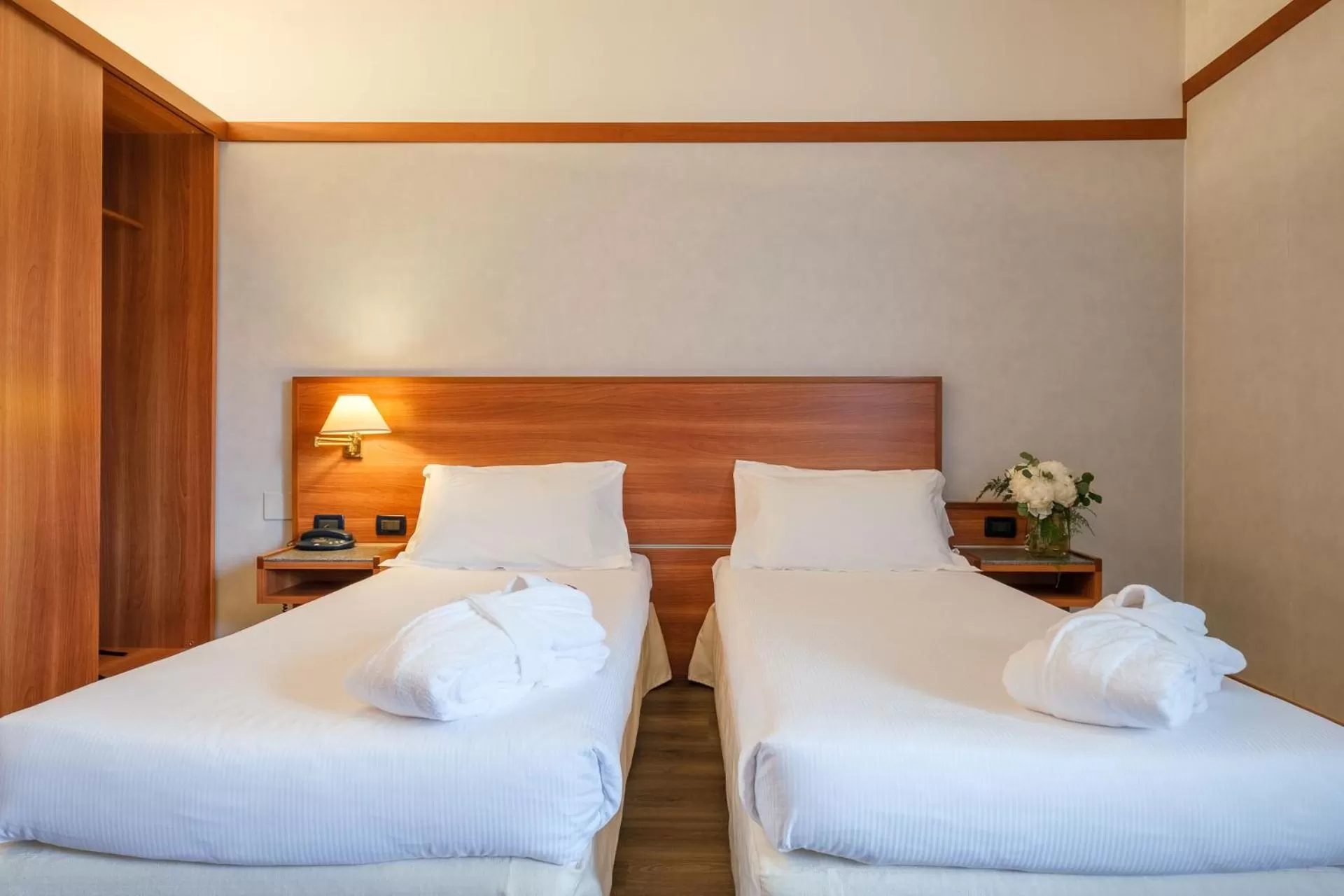 Bedroom, Bed in SHG Hotel Bologna