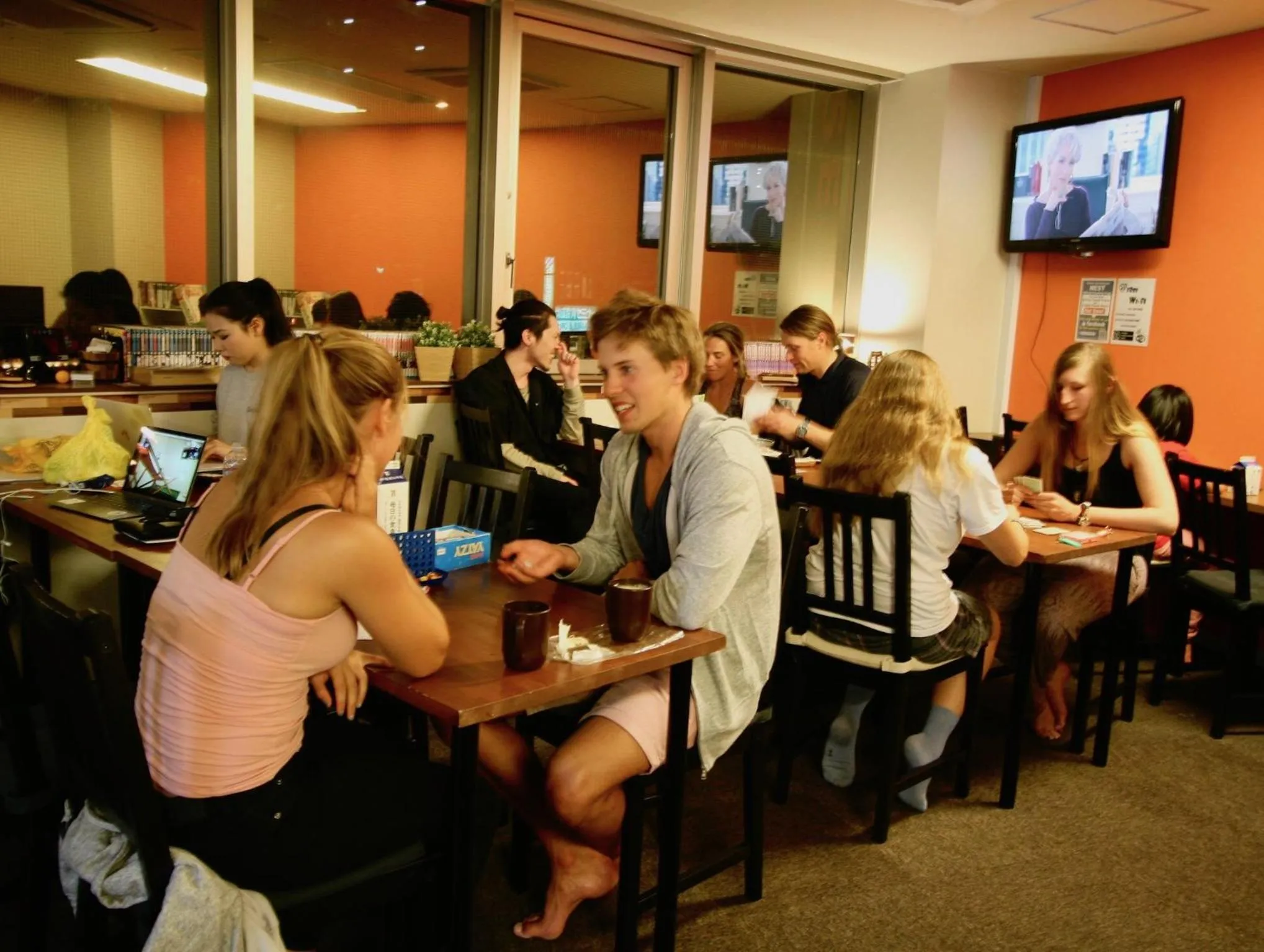 Communal lounge/ TV room in Osaka Guesthouse Nest