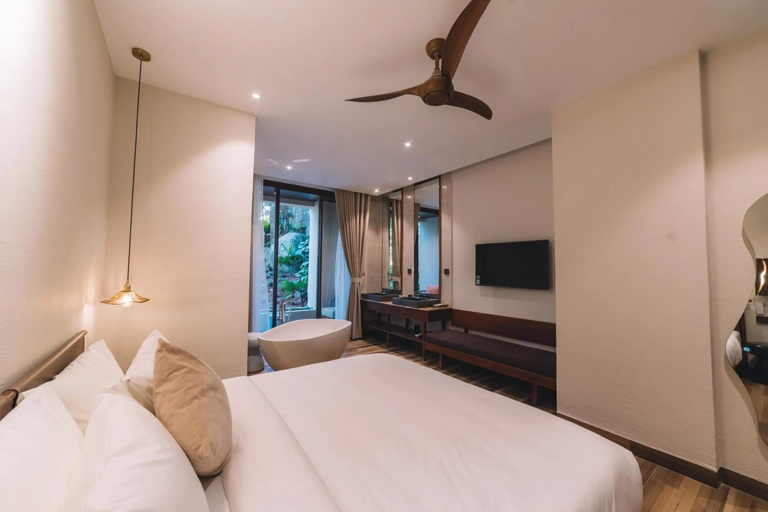 Bed in Zen Valley Dalat