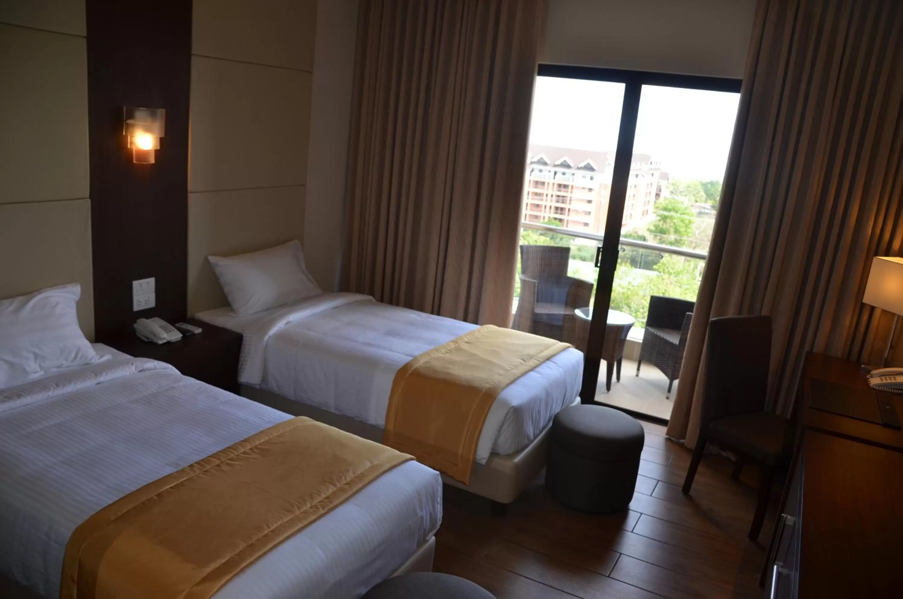 Balcony/Terrace, Bed in Hotel Monticello Tagaytay