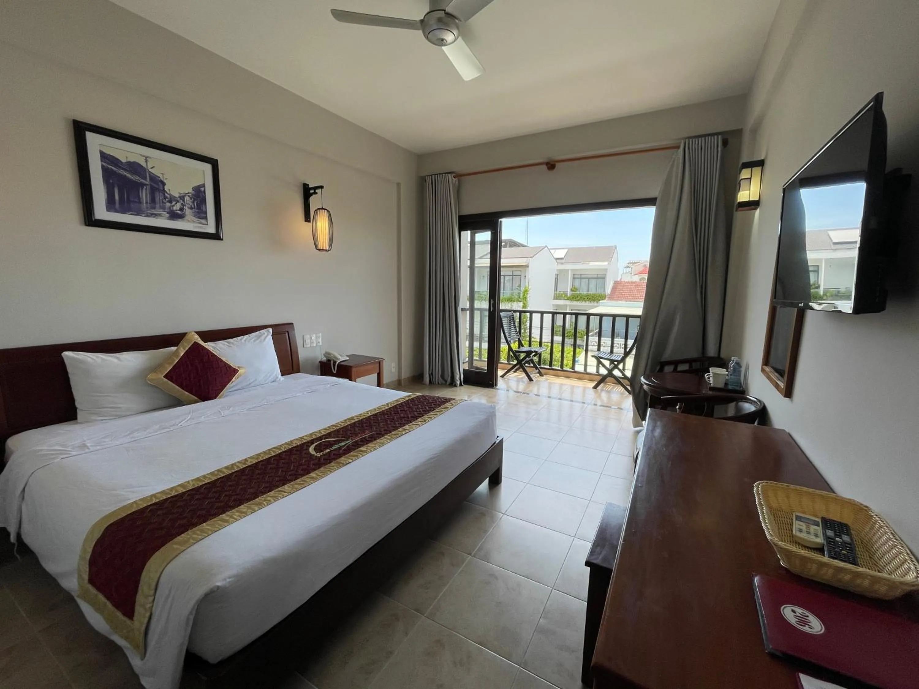 Bed in Sunshine Hoian Hotel