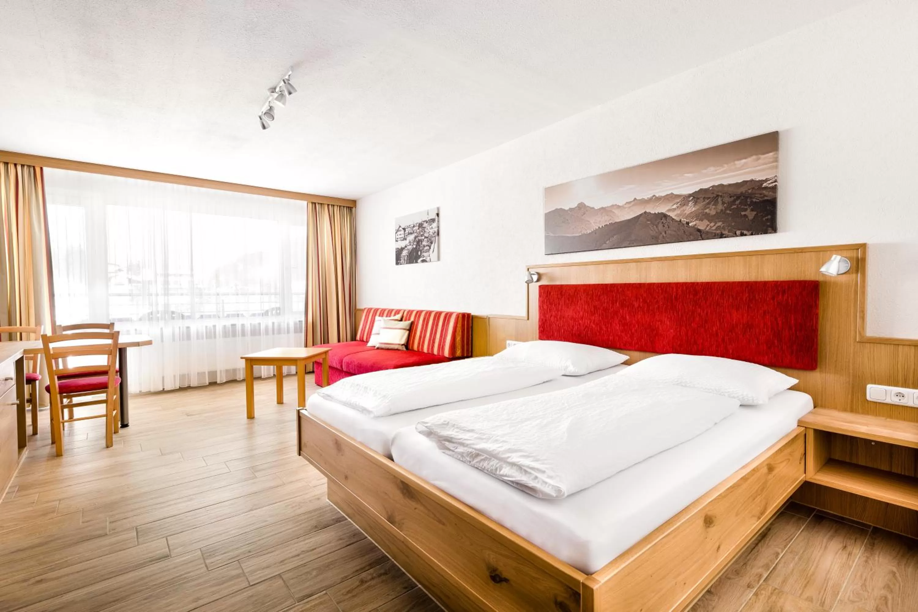 Day, Bed in Aparthotel Kleinwalsertal