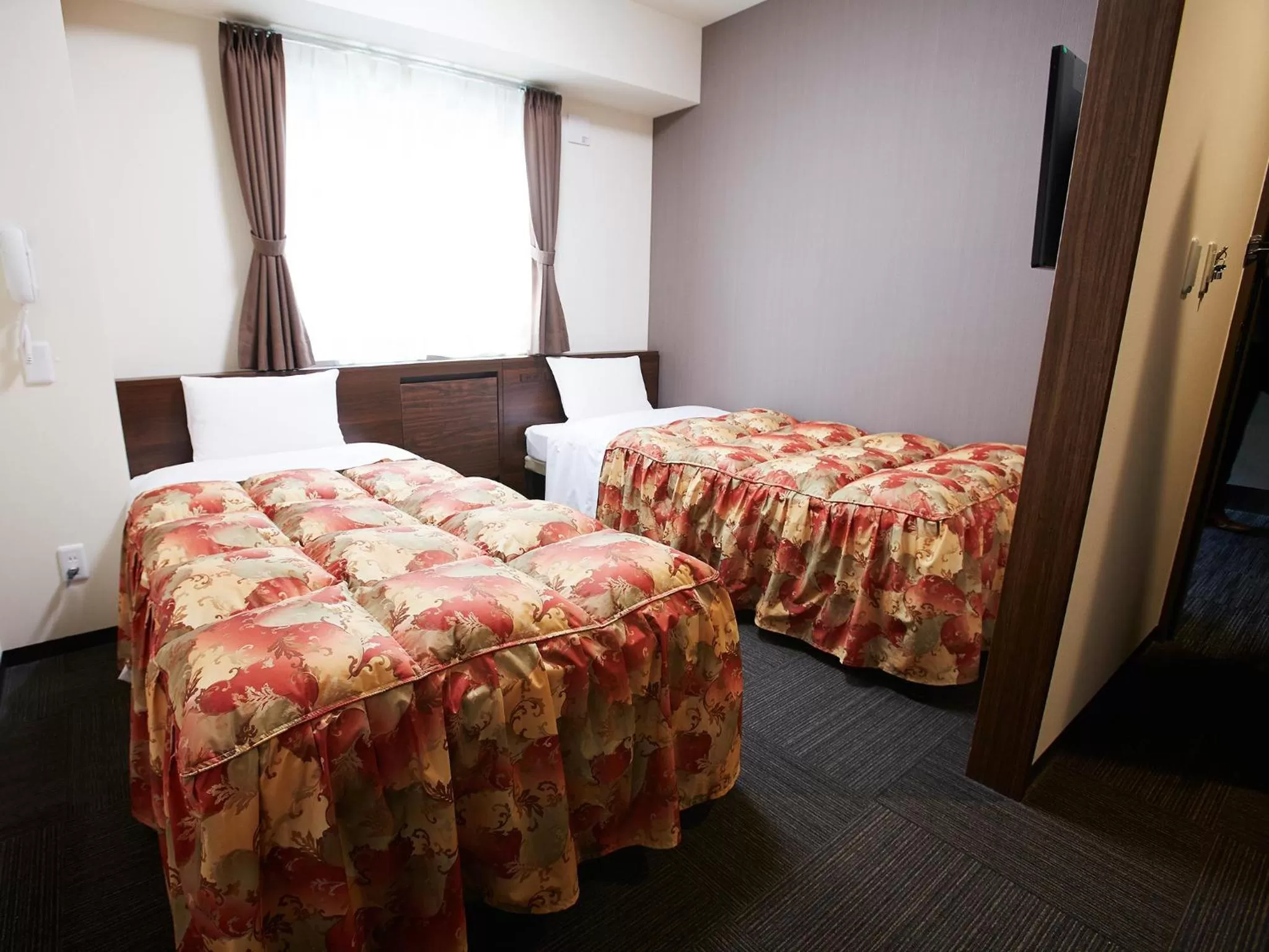 Bed in Osaka Academia