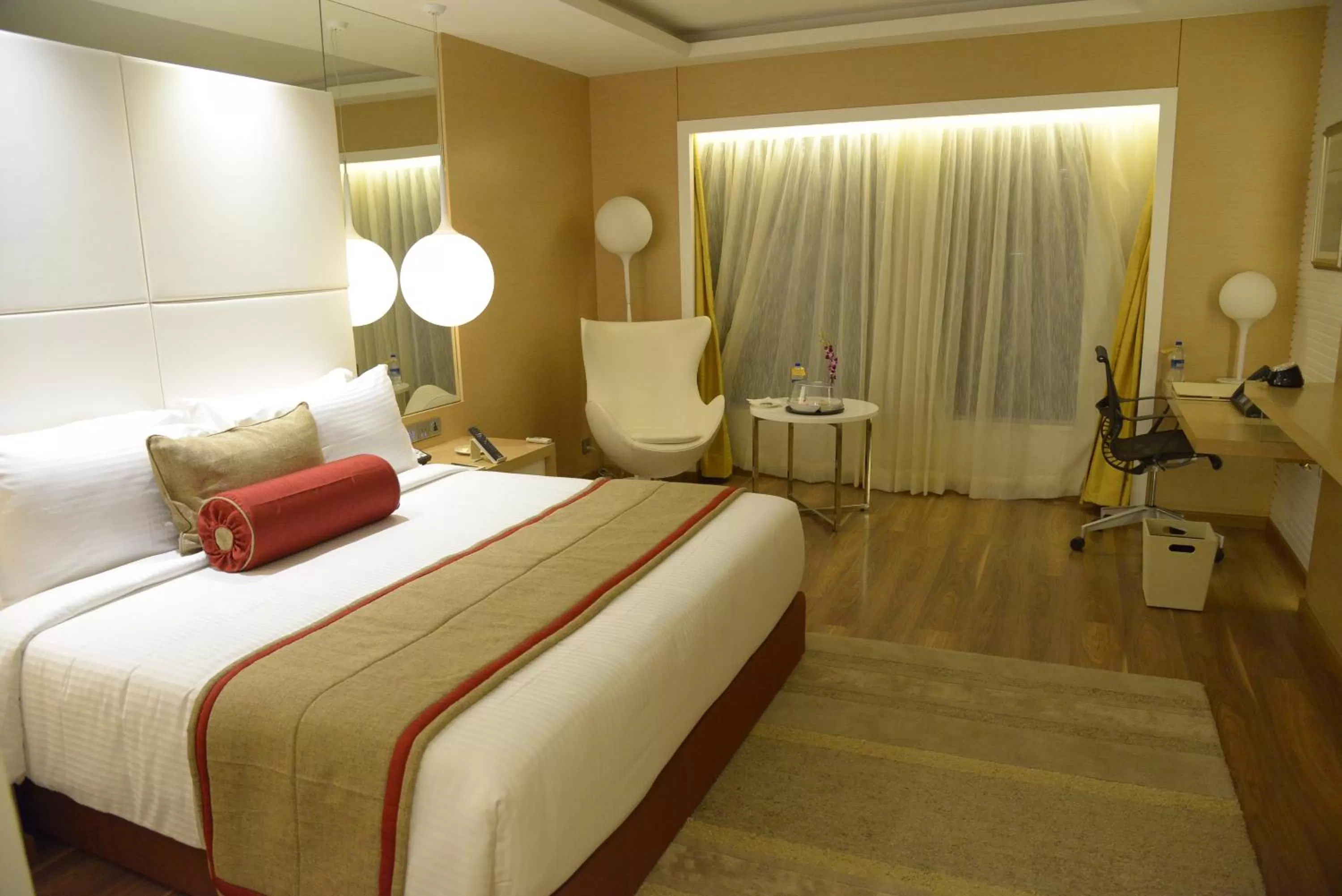 Photo of the whole room, Bed in The Residency Towers Coimbatore