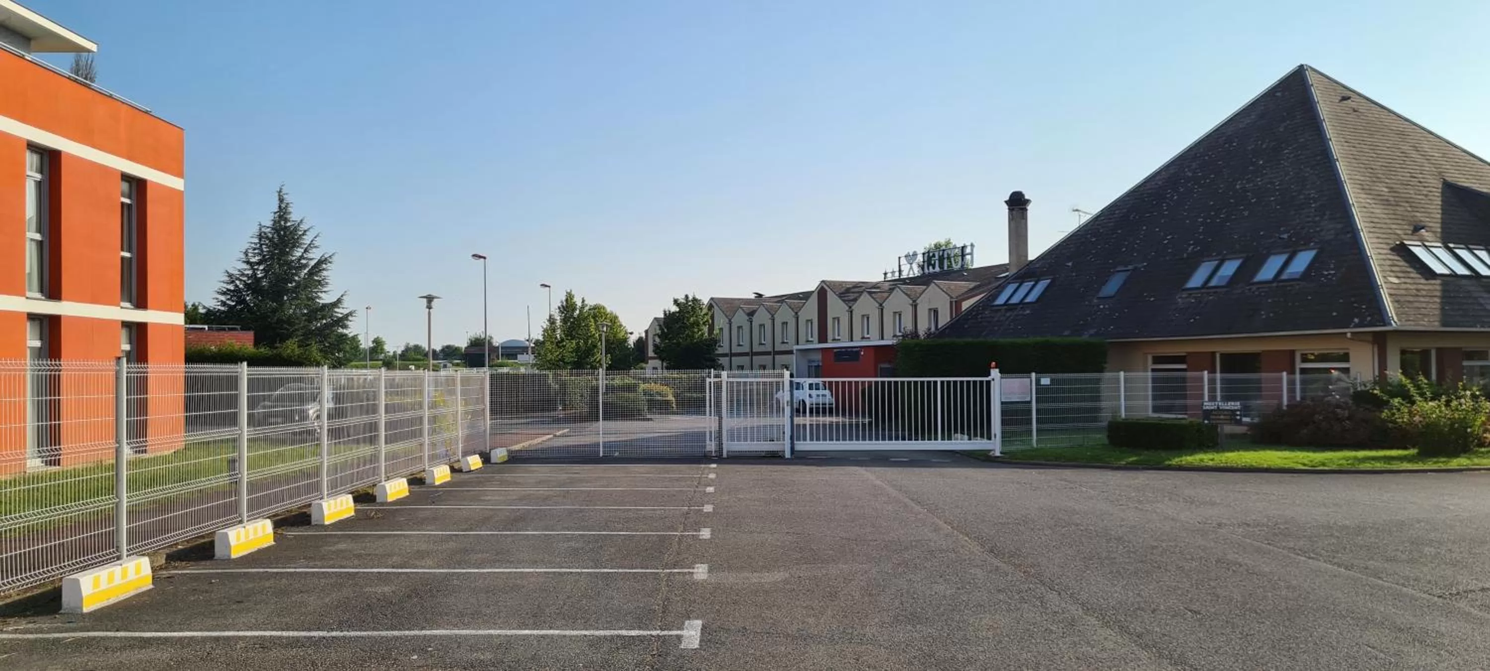 View (from property/room) in Hostellerie Saint Vincent Beauvais Aeroport