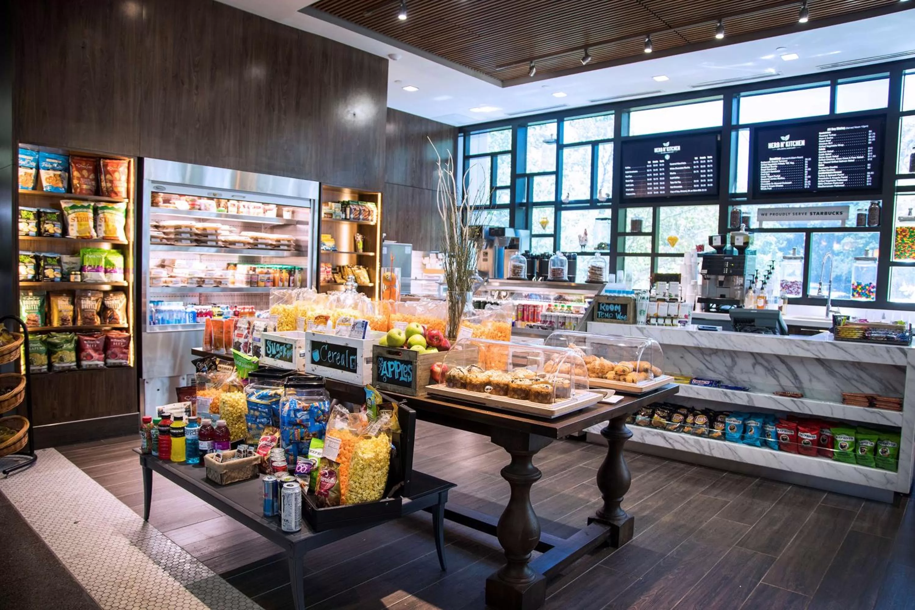 Restaurant/places to eat in Hilton Atlanta Airport