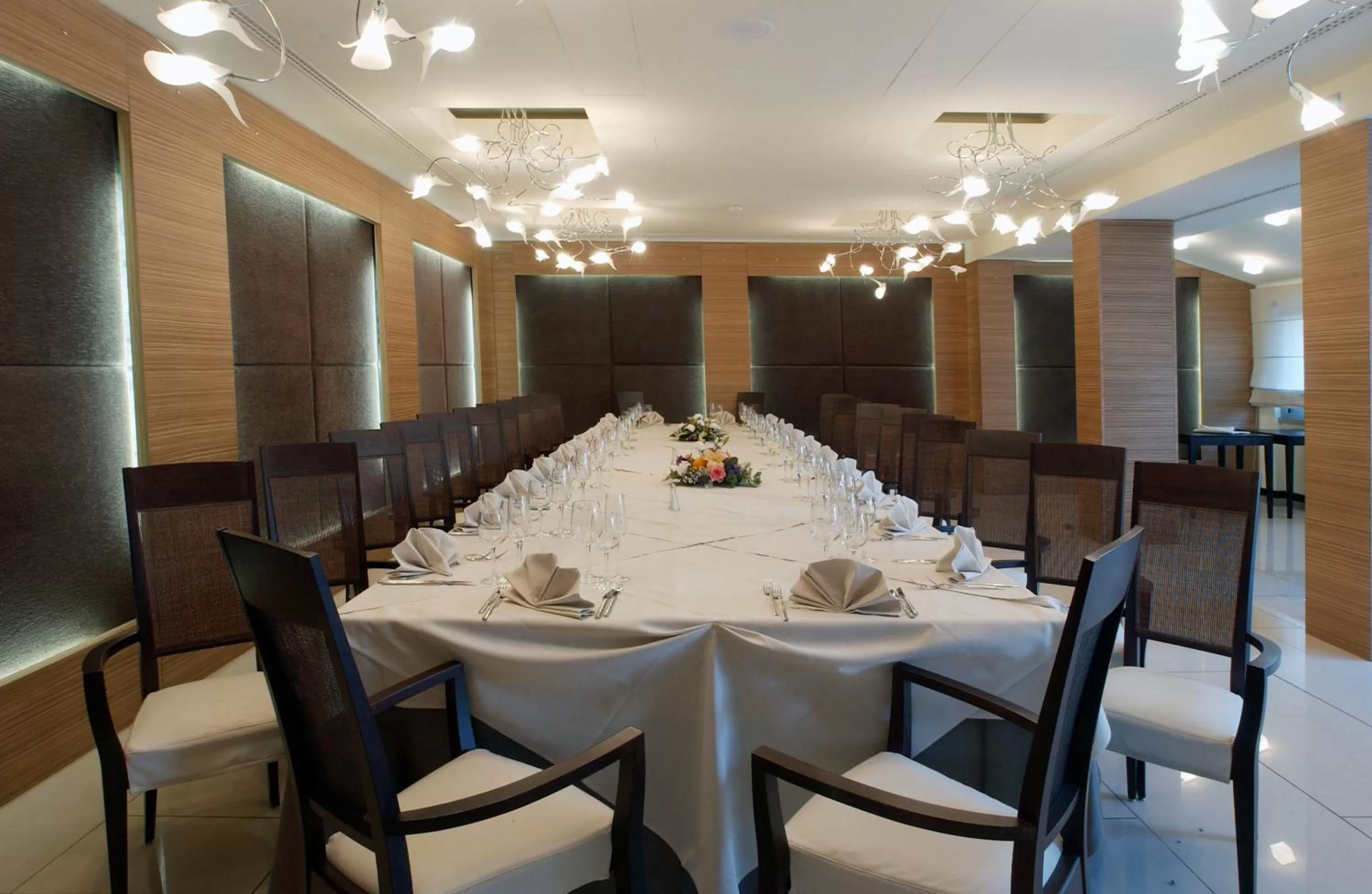 Restaurant/places to eat in Inverigo Hotel