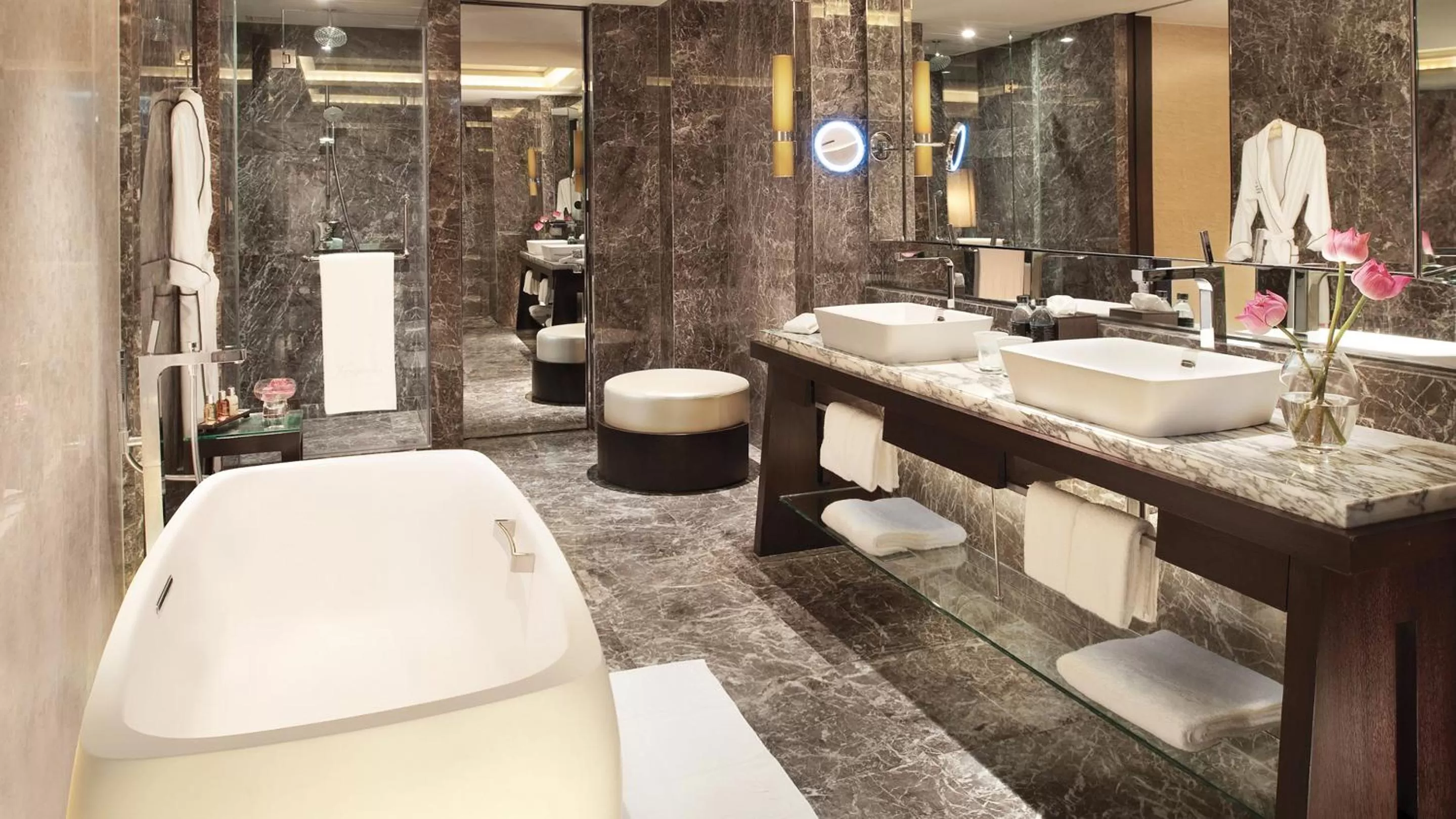 Bathroom in Siam Kempinski Hotel Bangkok