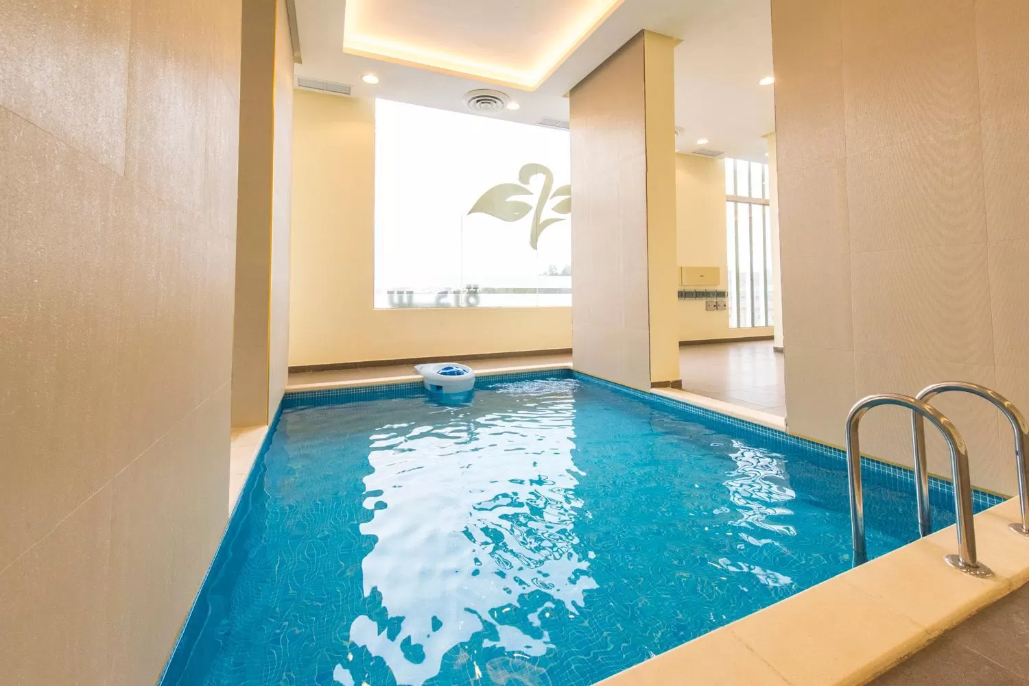 Swimming pool in Sedra Residence