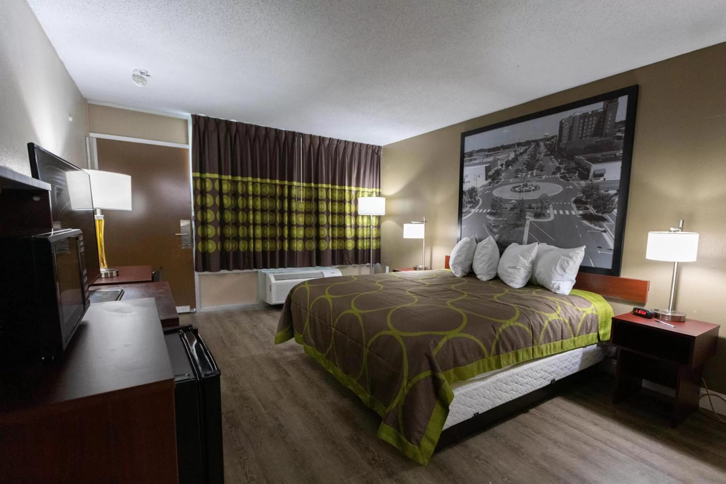 Photo of the whole room, Bed in Super 8 by Wyndham Goldsboro