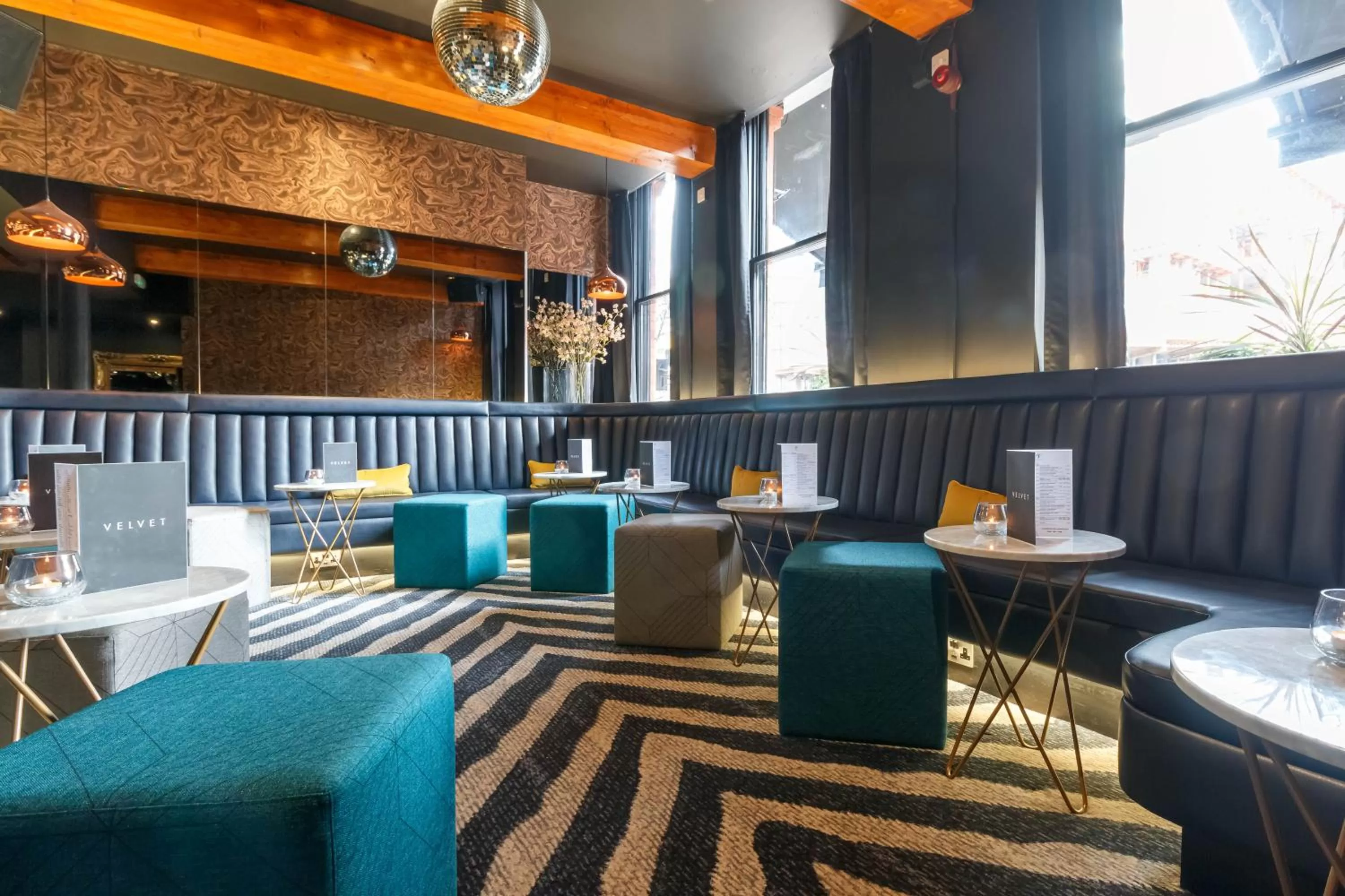 Lounge or bar in Velvet Hotel Manchester, WorldHotels Crafted