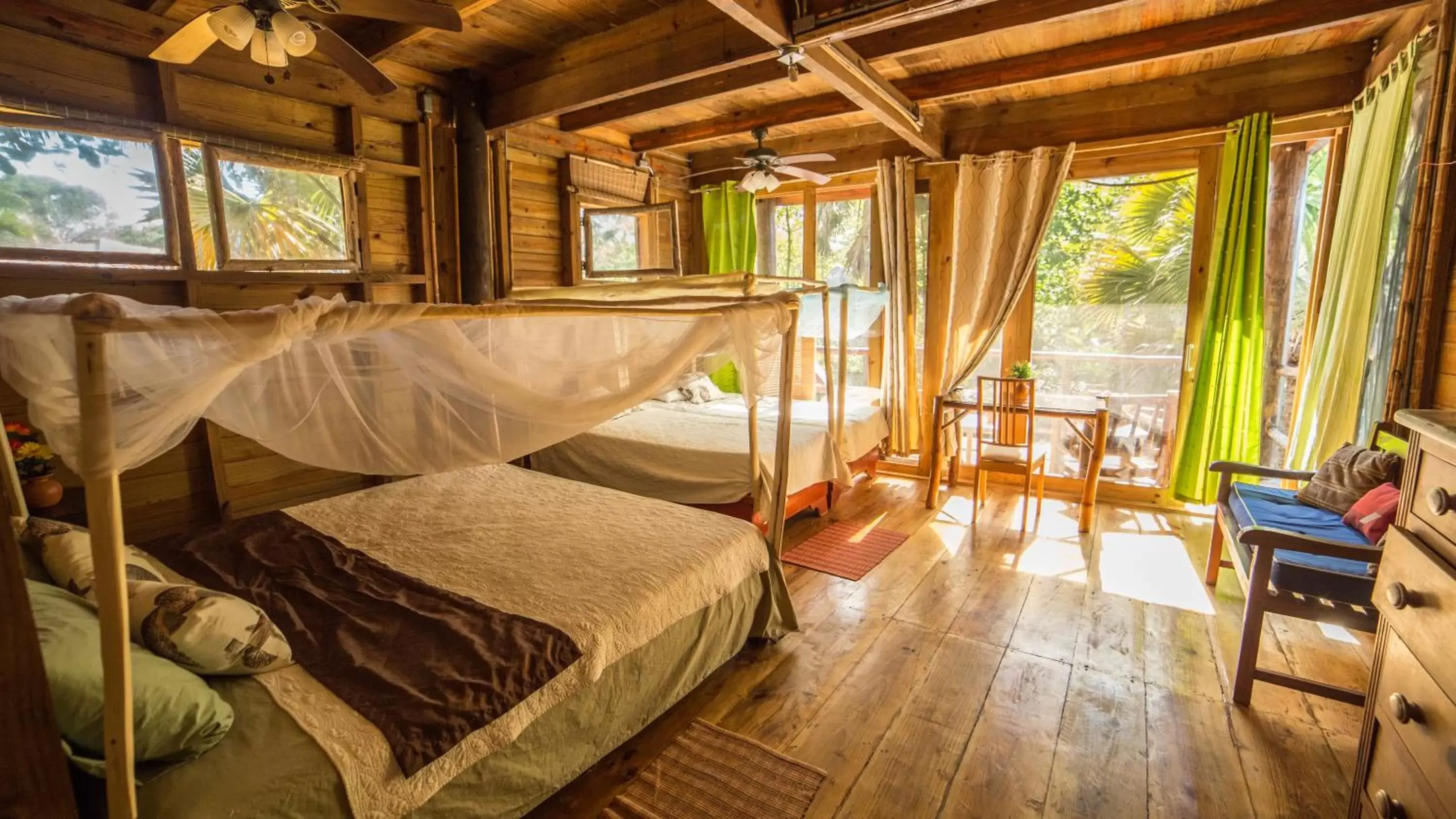 Quadruple Room with Sea View - single occupancy in Boutique Beach Surf Quadruple Room with Sea View - single occupancy in Boutique Beach Surf